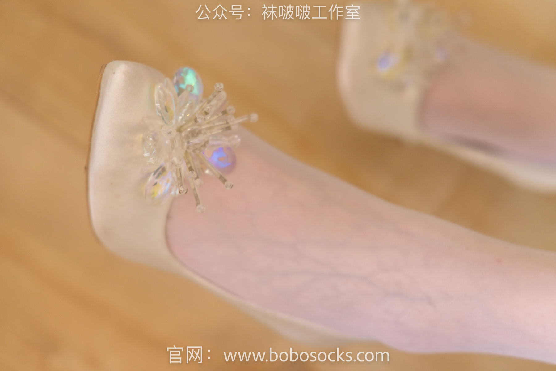 BoBoSocks袜啵啵 No.099 小甜豆-高跟鞋、黑丝、白丝/(140P)