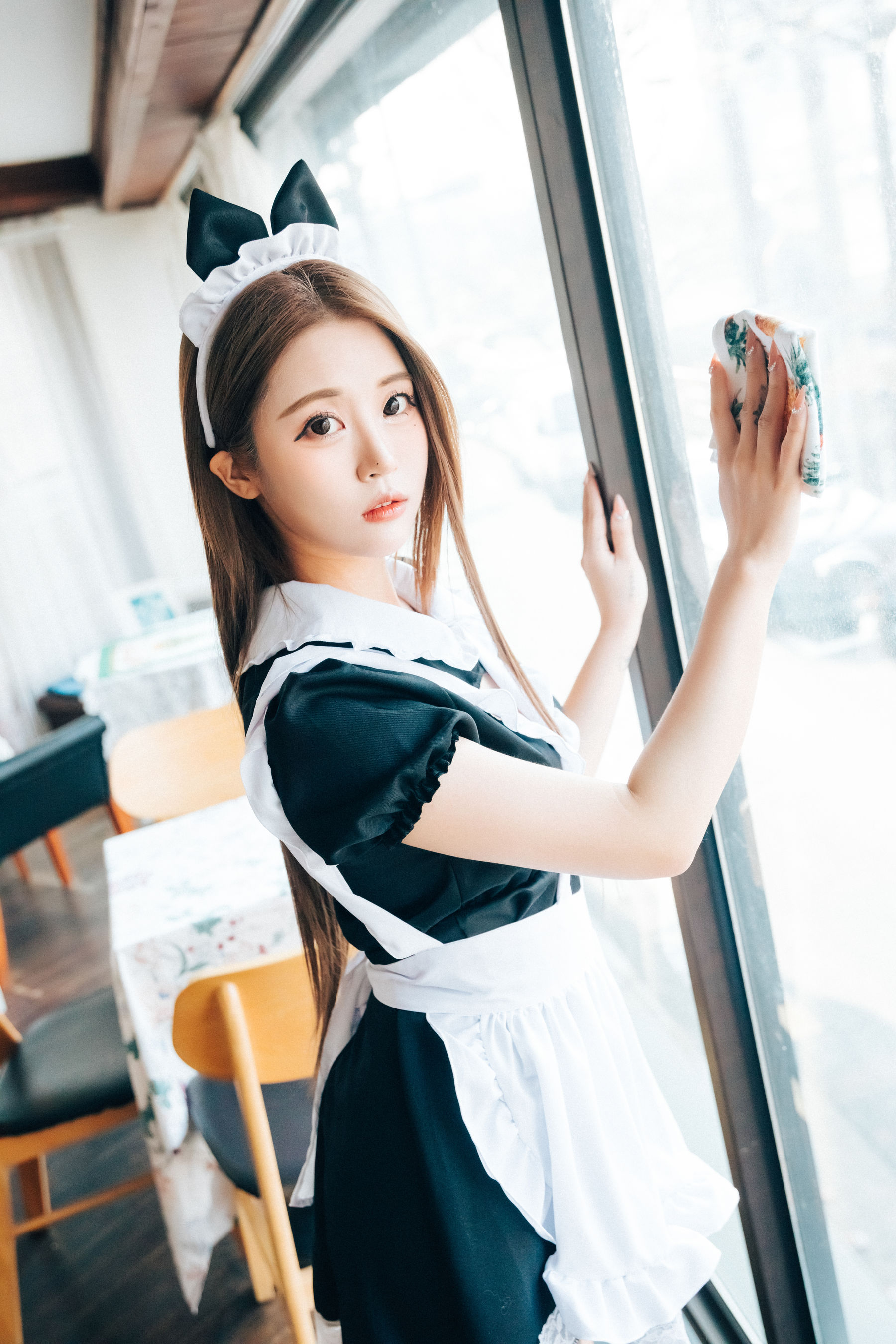 [LOOZY] Bomi - Maid cafe/(174P)