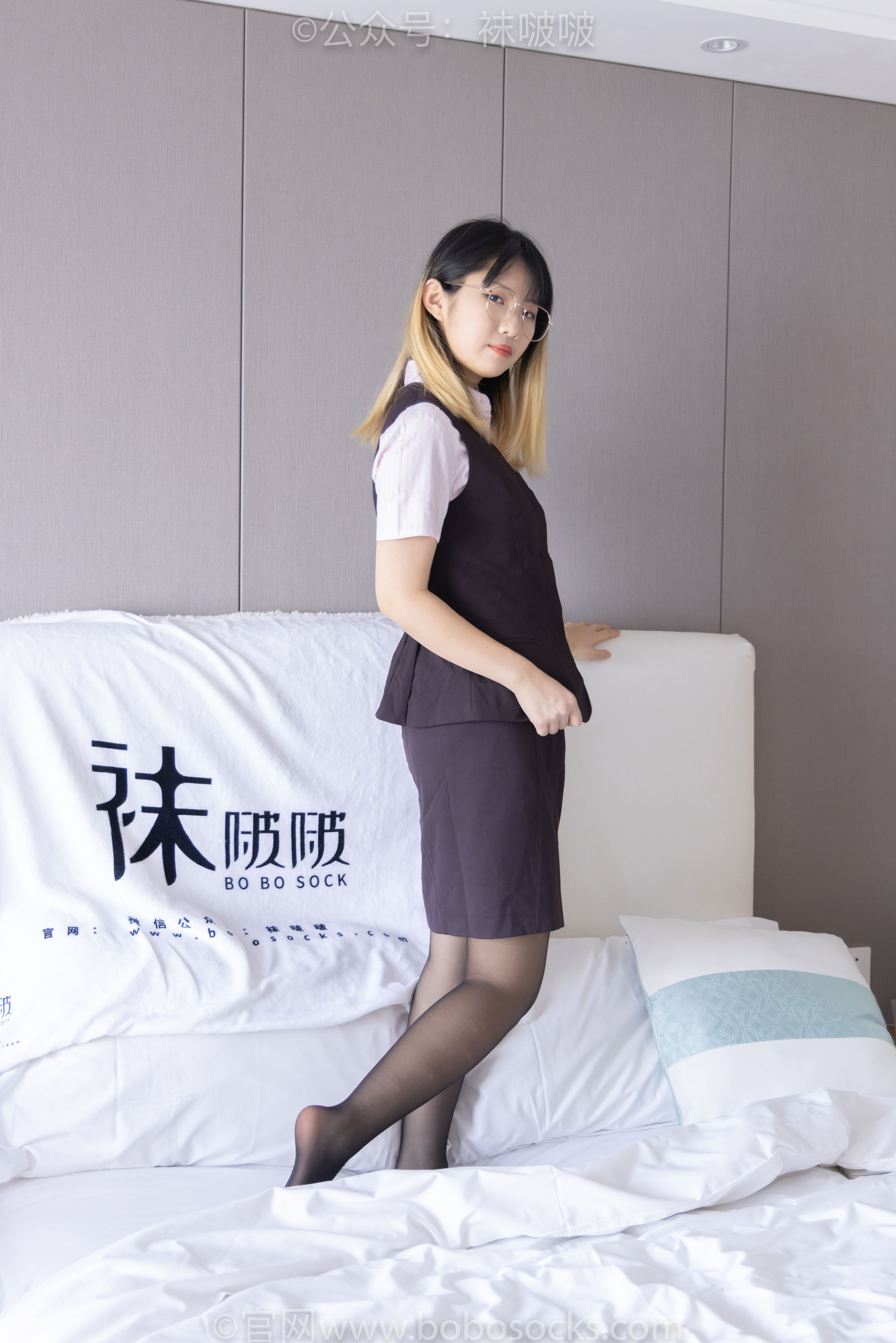 BoBoSocks袜啵啵 No.065 砂糖-招行制服、高跟鞋、黑丝/(140P)