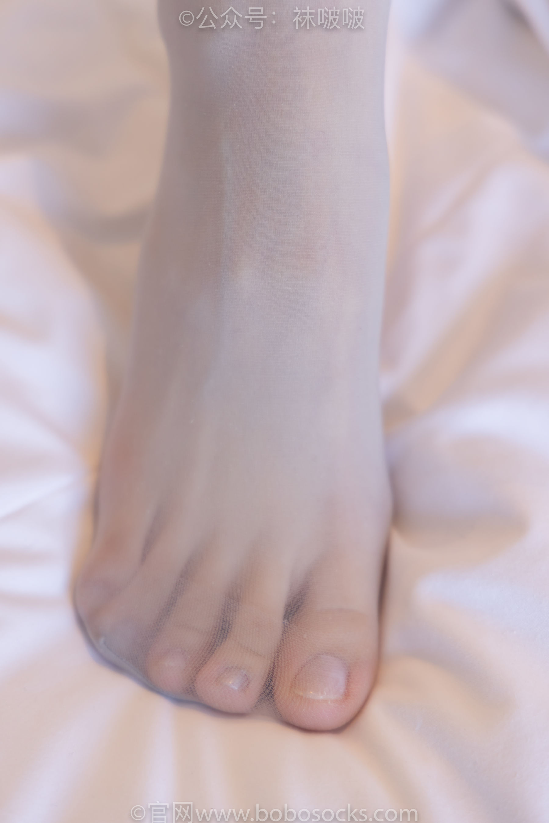 BoBoSocks袜啵啵 No.083 稚予-高跟鞋、凉鞋、白丝、裸足涂白色指甲油剧情/(140P)