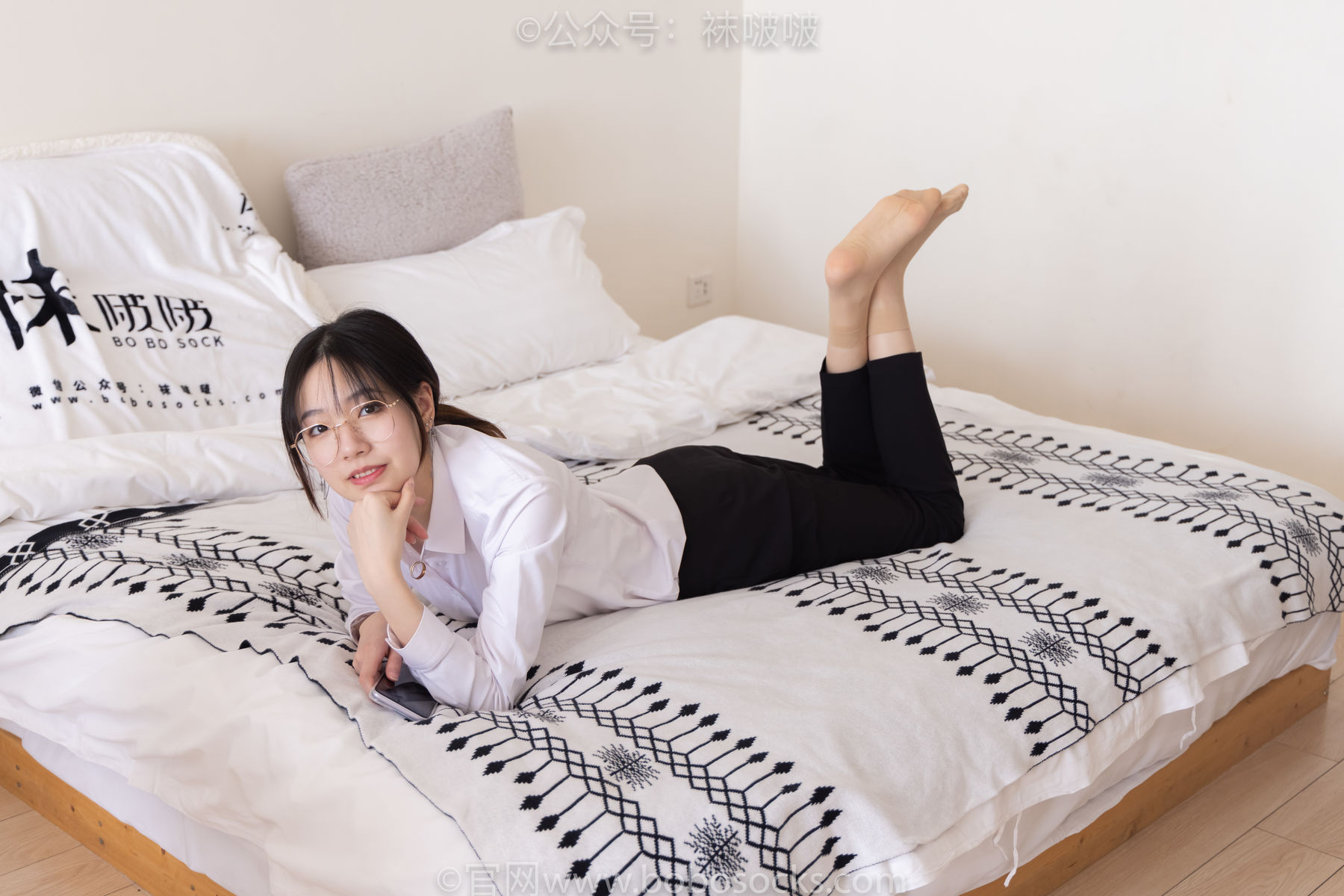 BoBoSocks袜啵啵 No.085 小甜豆-平底鞋、短灰丝、短肉丝/(140P)