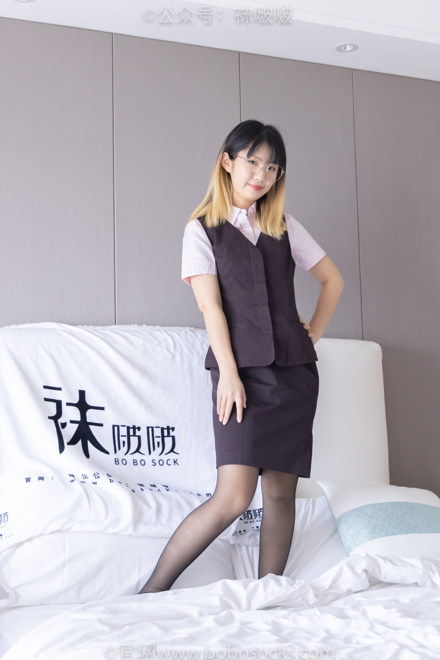 BoBoSocks袜啵啵 No.065 砂糖-招行制服、高跟鞋、黑丝/(140P)