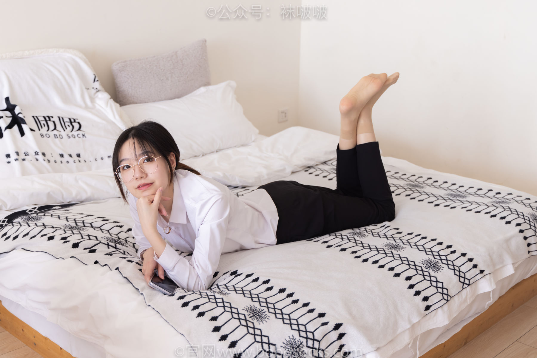 BoBoSocks袜啵啵 No.085 小甜豆-平底鞋、短灰丝、短肉丝/(140P)