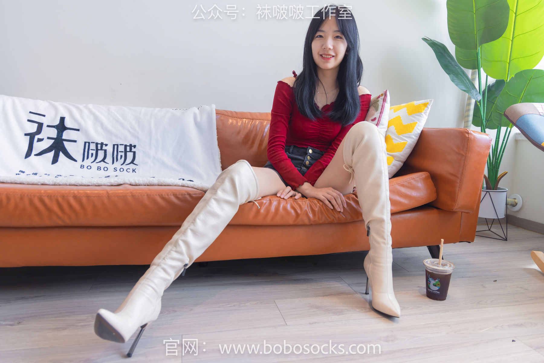 BoBoSocks袜啵啵 No.120 小甜豆-高跟长靴、白棉袜、裸足/(170P)