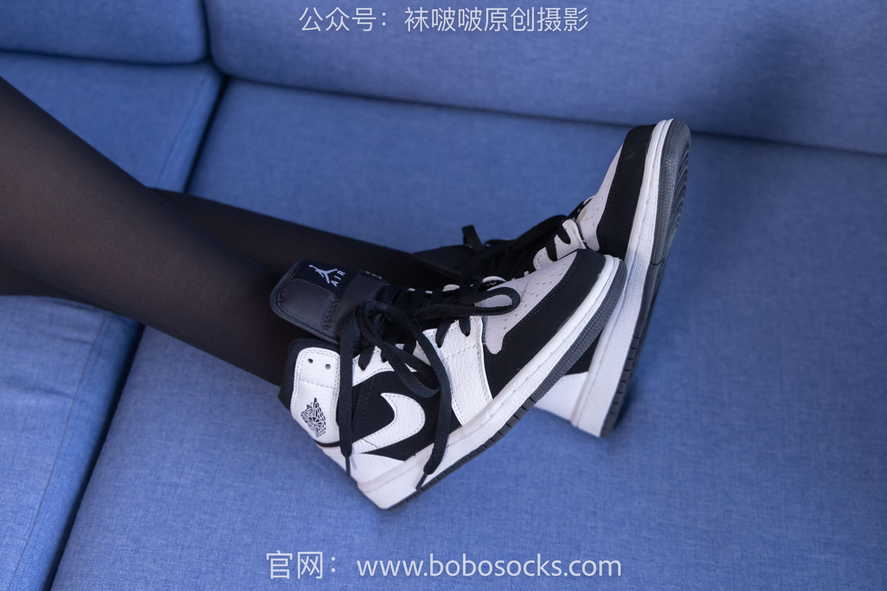 BoBoSocks袜啵啵 No.132 小甜豆-aj1板鞋、蓝色短靴、厚黑丝、厚红丝/(145P)