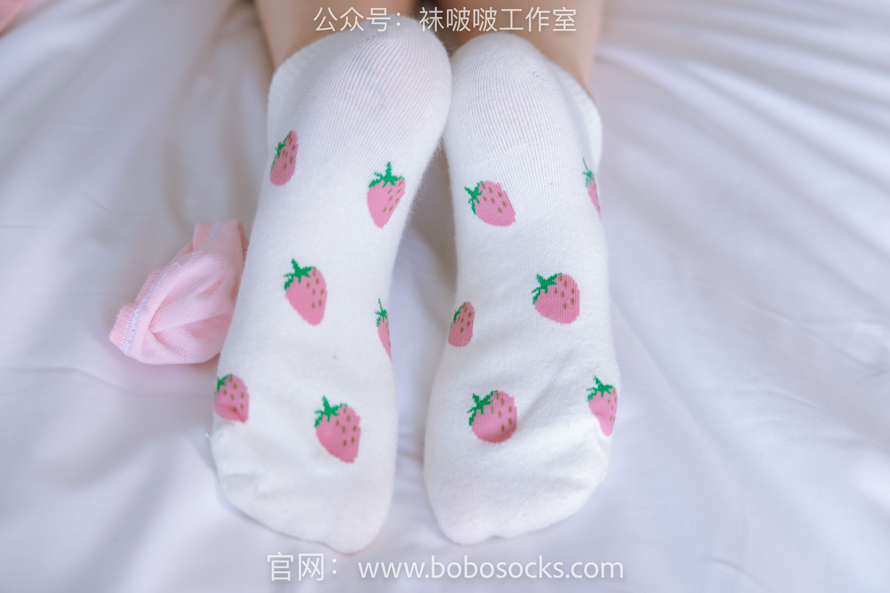 BoBoSocks袜啵啵 No.127 稚予-麦昆板鞋、两双自然穿旧棉袜、裸足/(139P)
