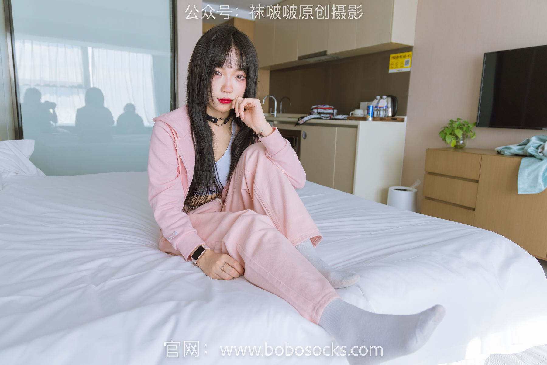 BoBoSocks袜啵啵 No.141 周周-运动鞋、白棉袜、裸足/(140P)