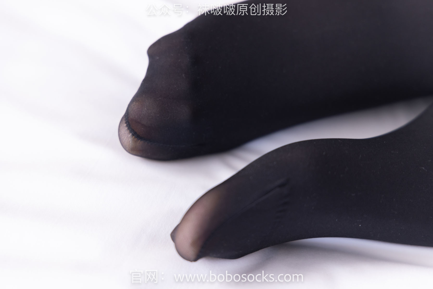 BoBoSocks袜啵啵 No.132 小甜豆-aj1板鞋、蓝色短靴、厚黑丝、厚红丝/(145P)