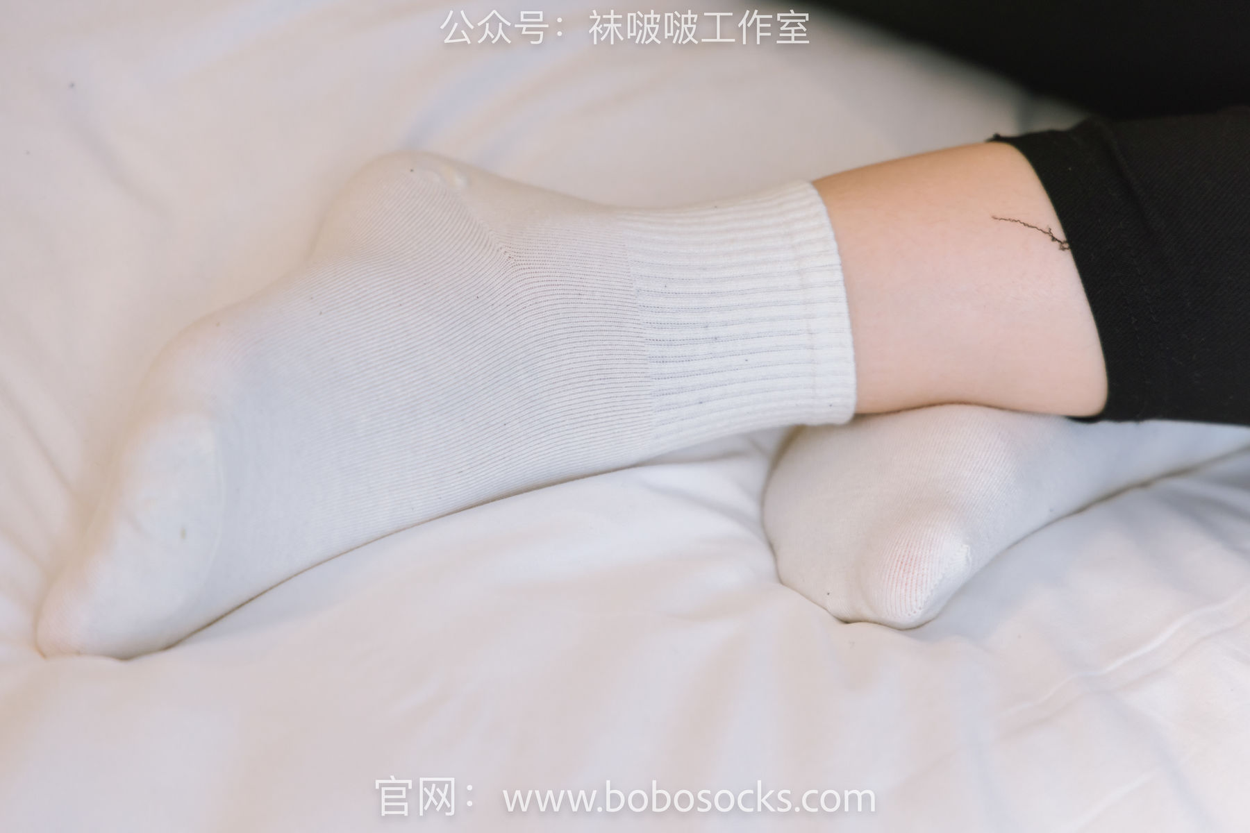 BoBoSocks袜啵啵 No.122 小淳-高跟长靴、白棉袜、裸足/(149P)