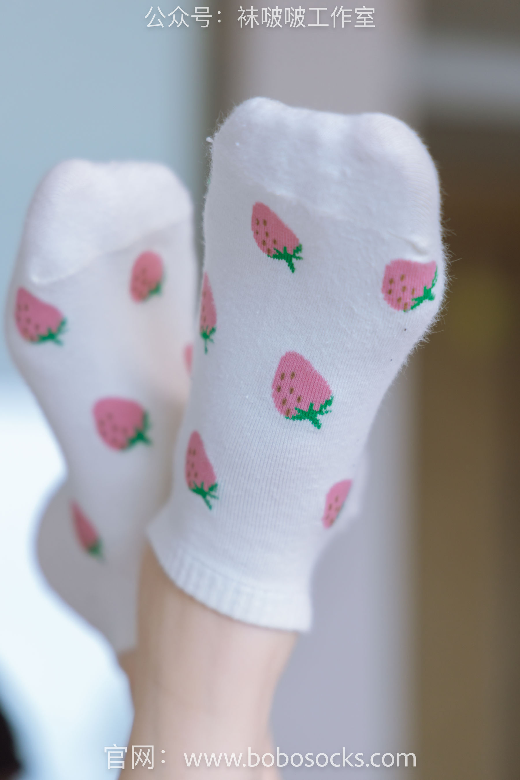 BoBoSocks袜啵啵 No.127 稚予-麦昆板鞋、两双自然穿旧棉袜、裸足/(139P)