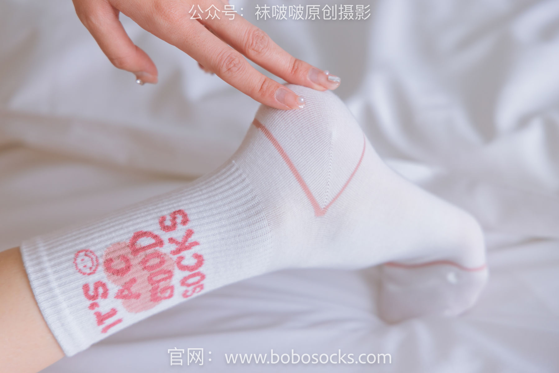 BoBoSocks袜啵啵 No.143 稚予-匡威板鞋、vans帆布鞋、两双白棉袜/(166P)