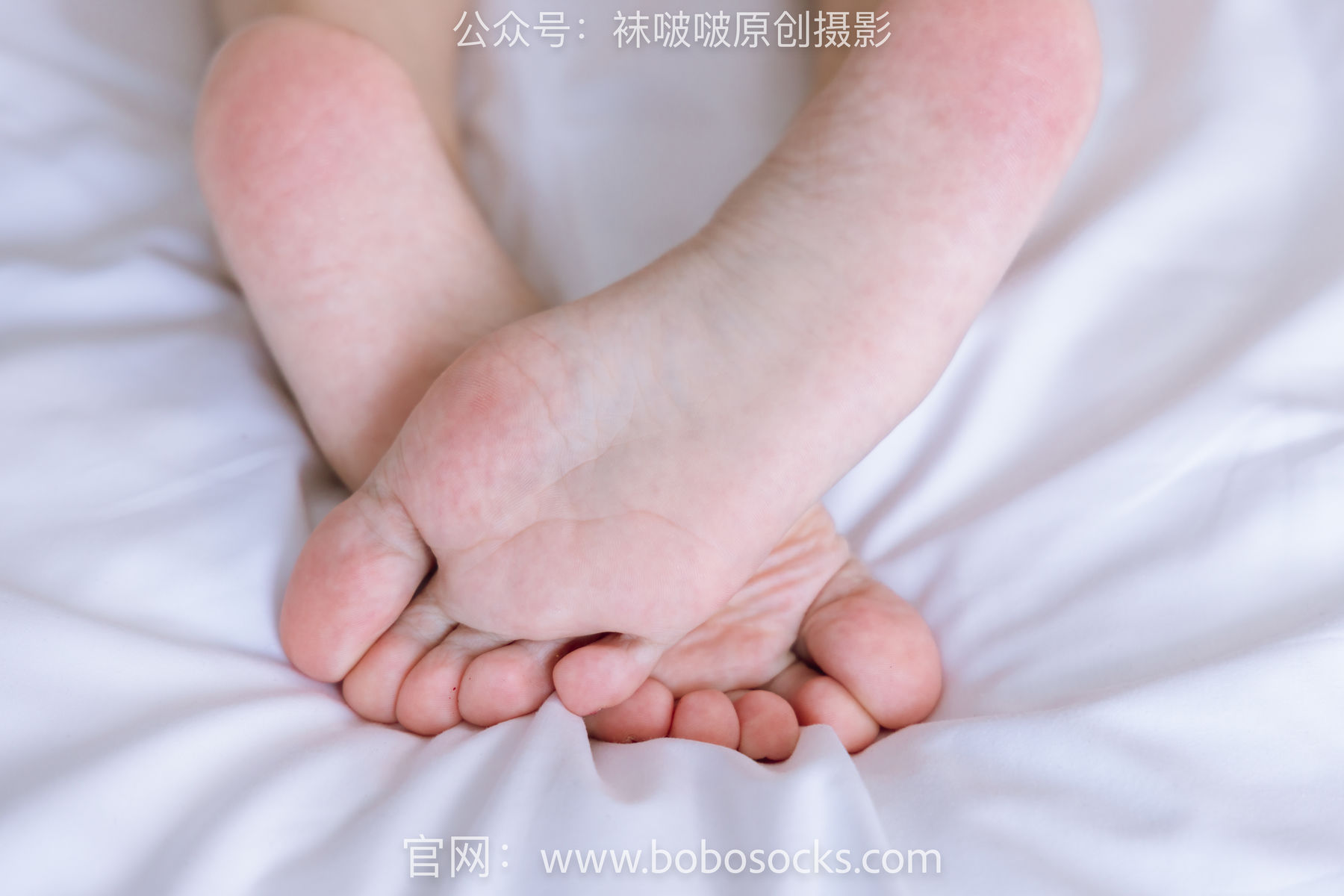 BoBoSocks袜啵啵 No.155 小安-两双高跟鞋、黑丝、裸足、涂指甲油/(140P)