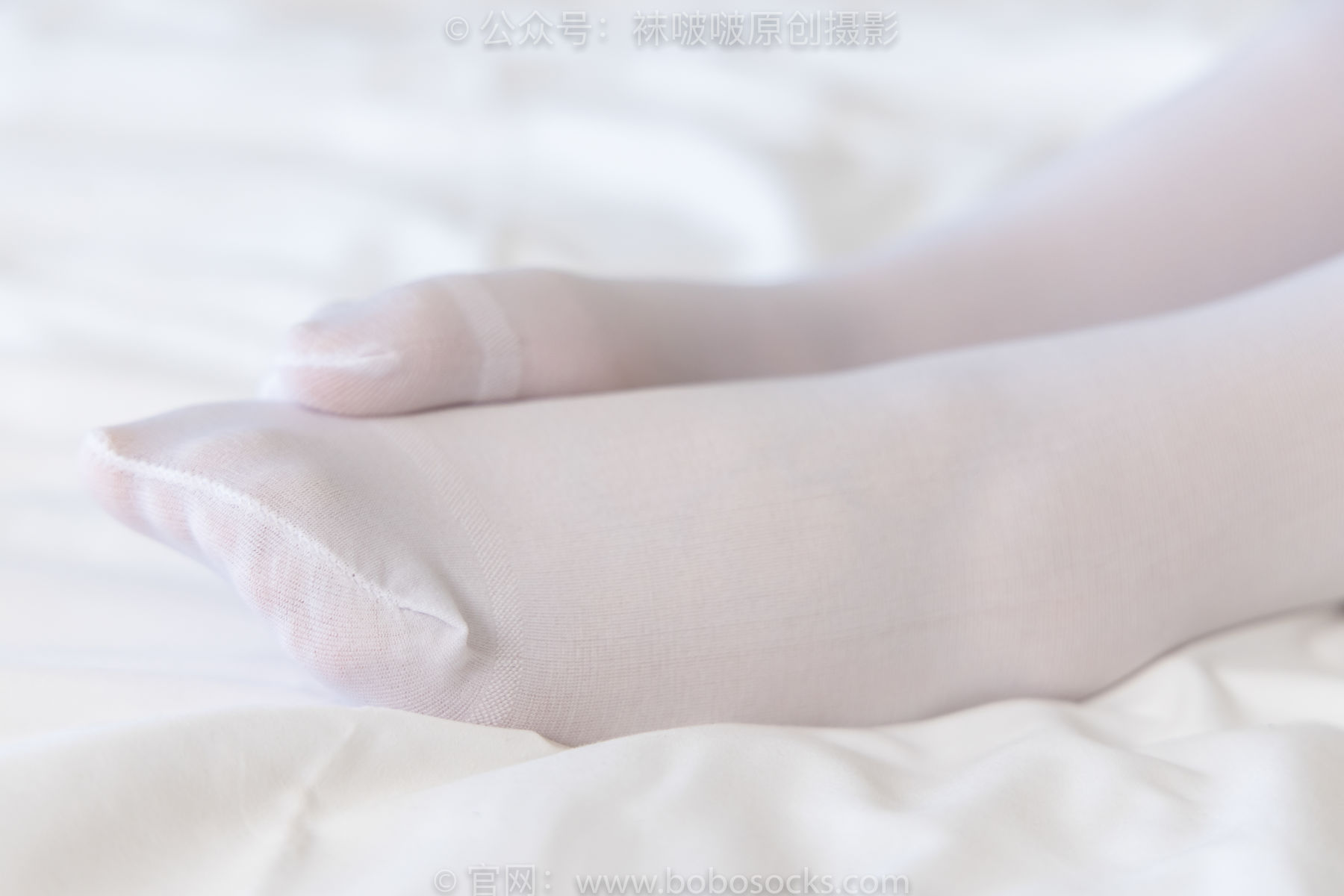 BoBoSocks袜啵啵 No.160 小淳-匡威板鞋、黑皮鞋、短肉丝、白丝小腿袜/(140P)