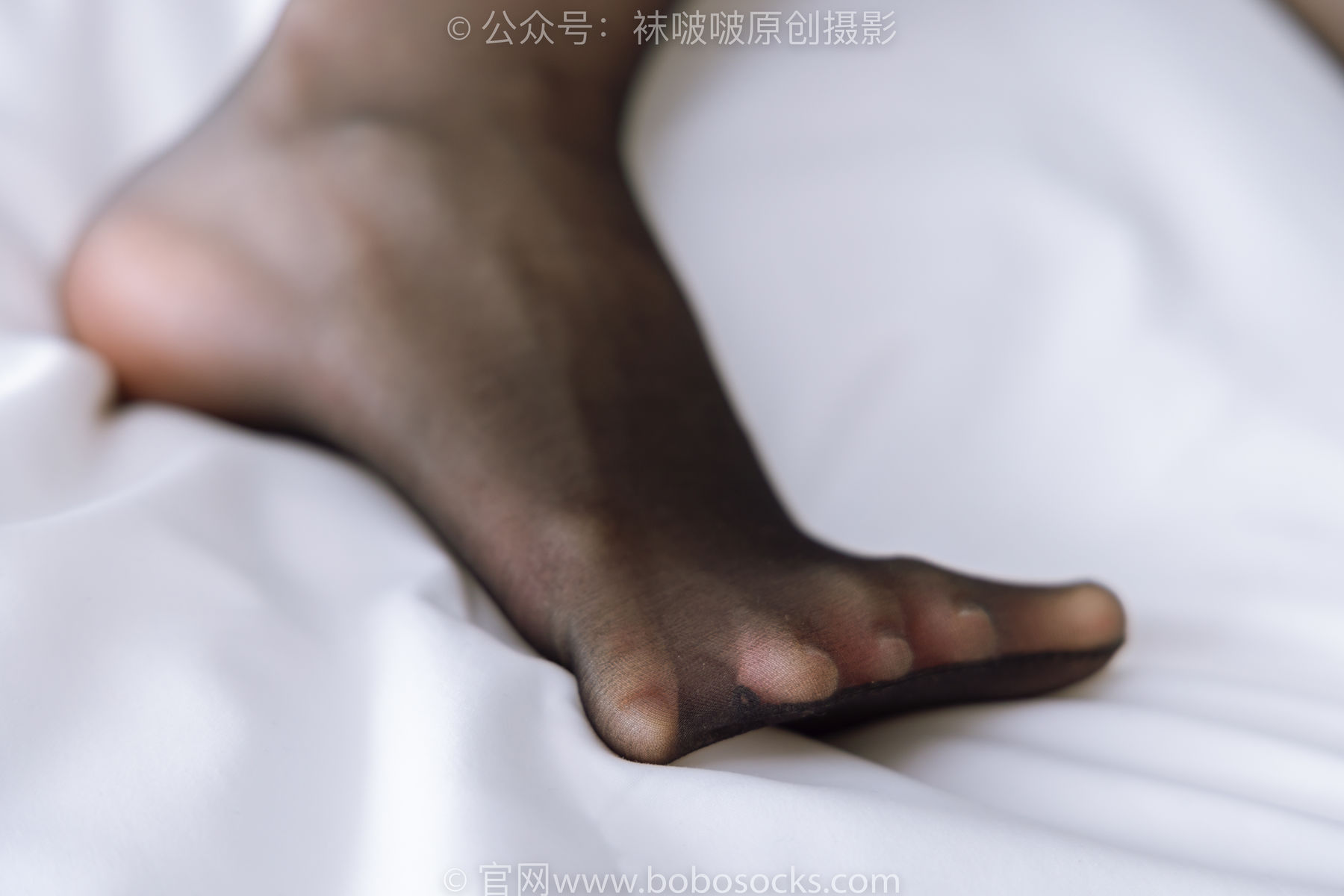 BoBoSocks袜啵啵 No.168 稚予-高跟鞋、长靴、油亮黑丝、手撕丝袜剧情/(140P)