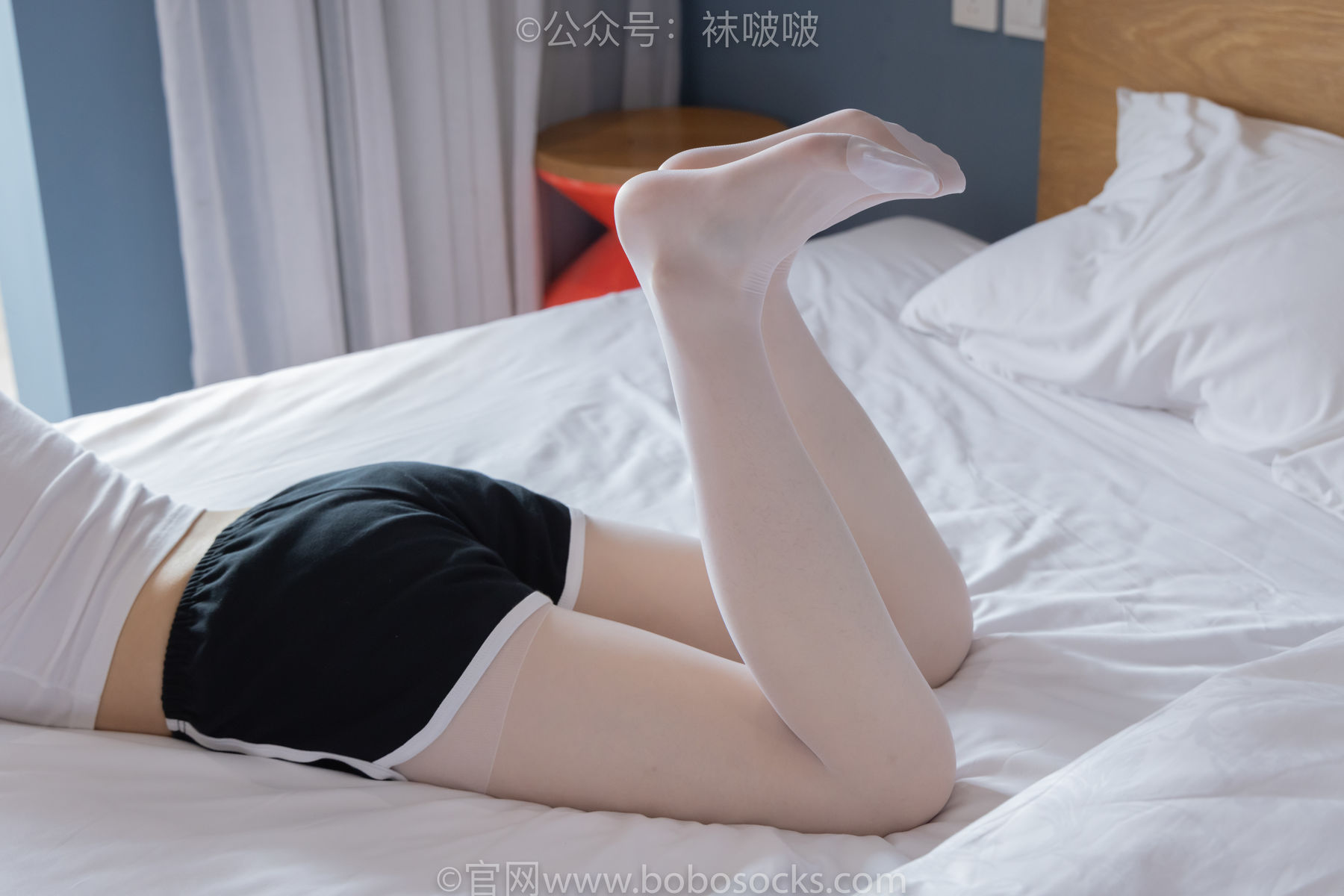 BoBoSocks袜啵啵 积分限定作品004 熊熊-板鞋、白棉袜、白丝/(139P)