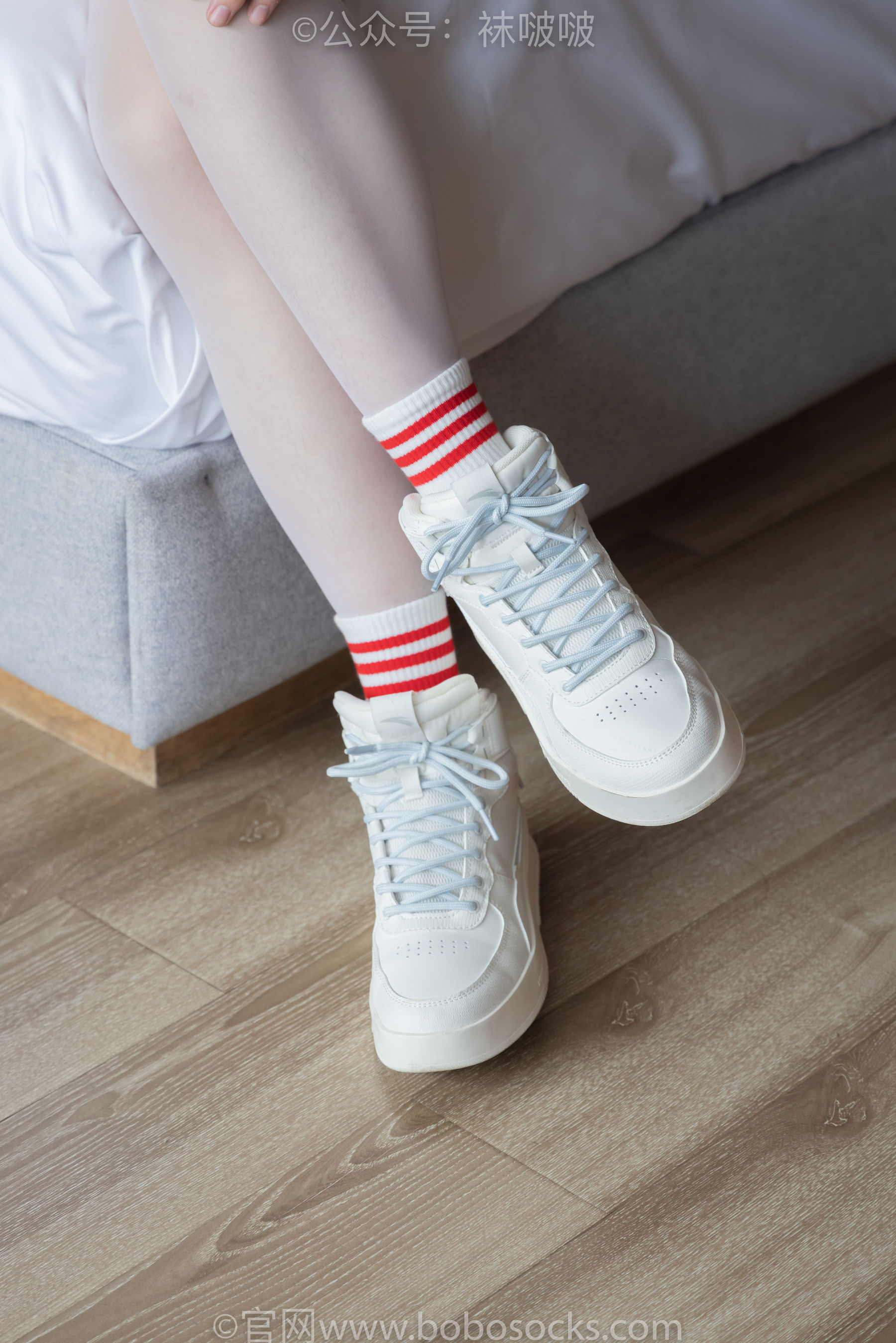 BoBoSocks袜啵啵 积分限定作品004 熊熊-板鞋、白棉袜、白丝/(139P)