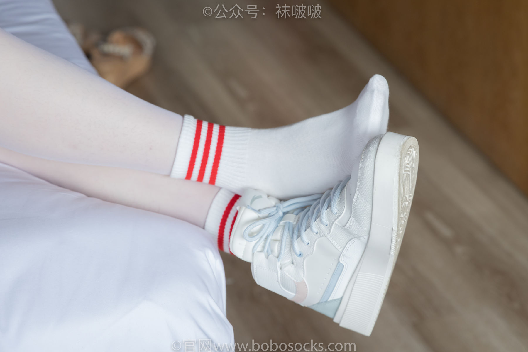 BoBoSocks袜啵啵 积分限定作品004 熊熊-板鞋、白棉袜、白丝/(139P)