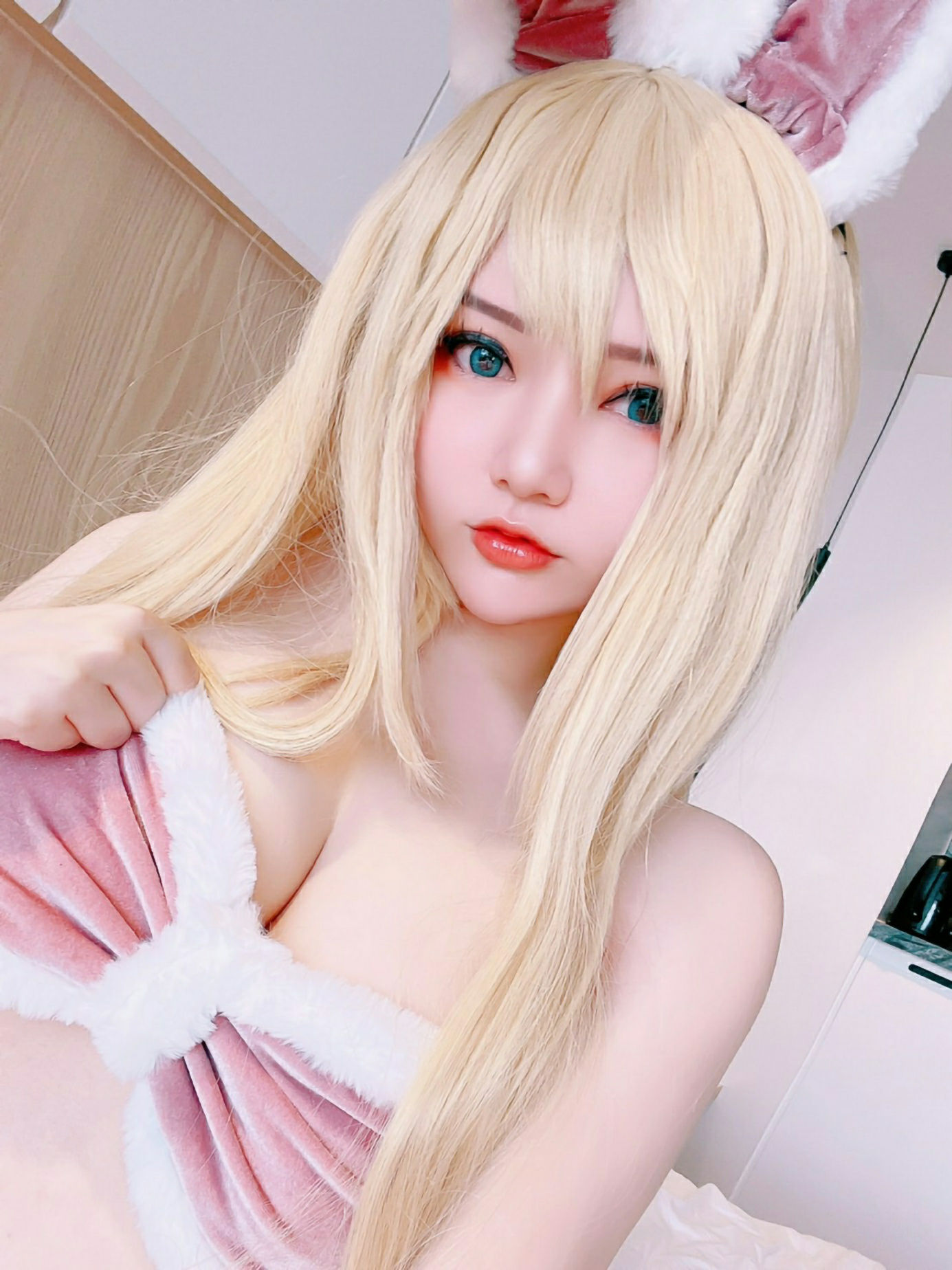 Coser小姐姐Potato Godzilla - April Patreon Selfies/(21P)