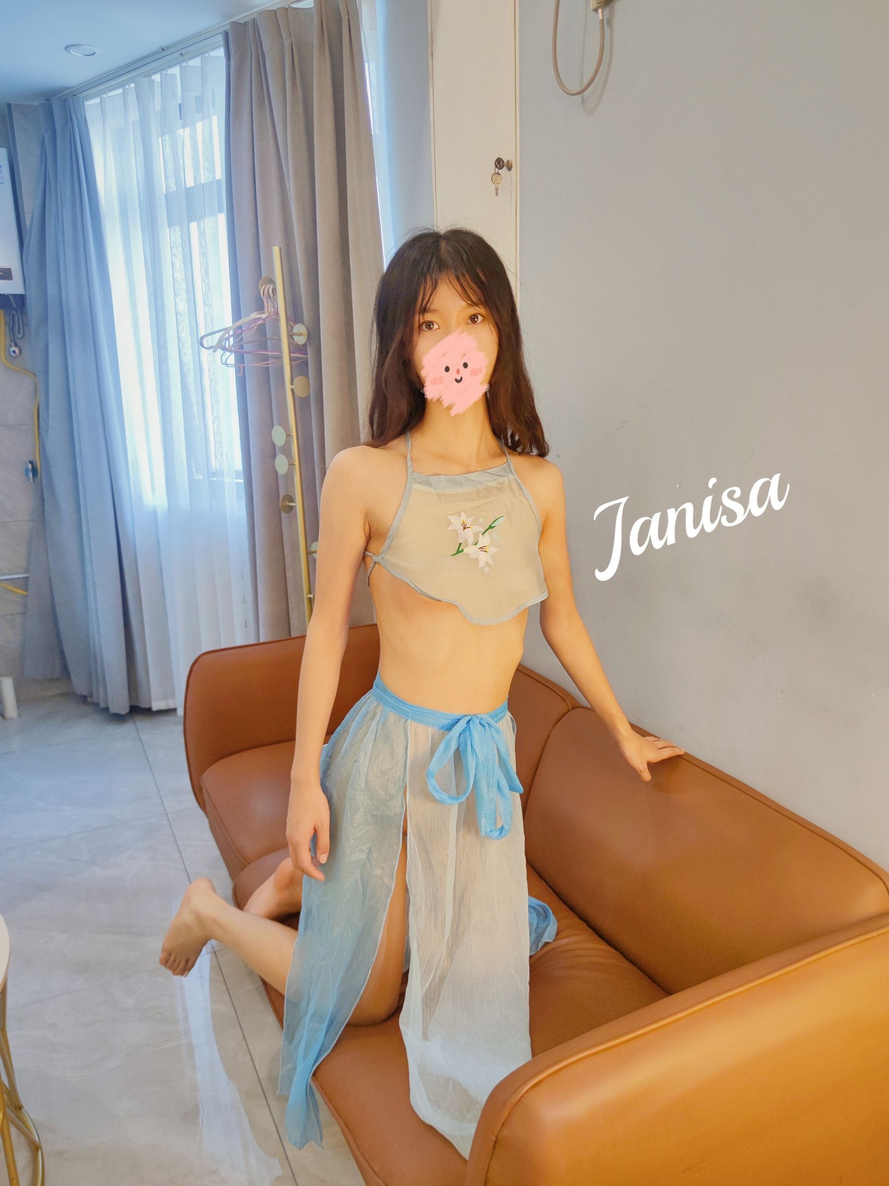 Janisa - 玉足涴蓝绸/(11P)