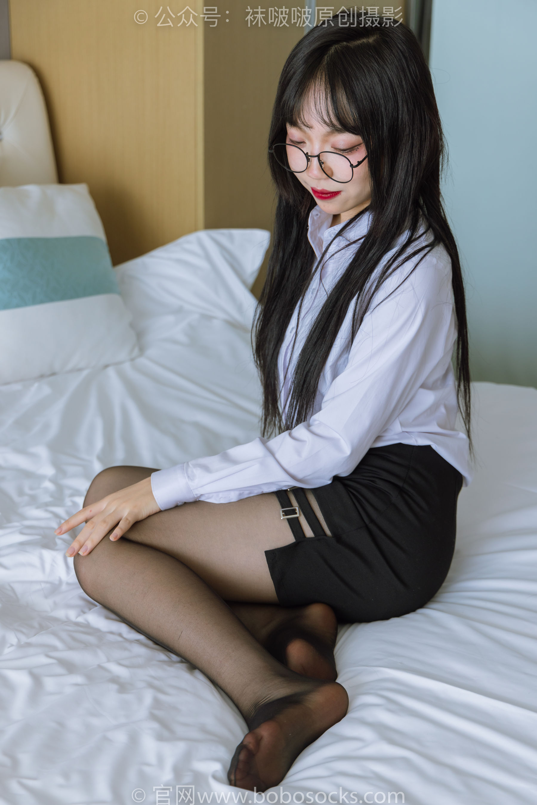 BoBoSocks袜啵啵 No.185 周周-ol制服、高跟鞋、黑丝/(140P)