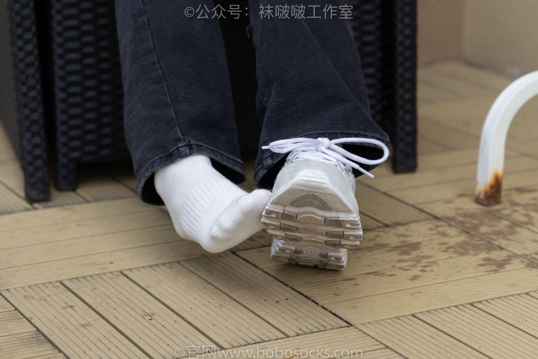 BoBoSocks袜啵啵 积分限定作品007 熊熊-运动鞋、白棉袜、裸足/(134P)