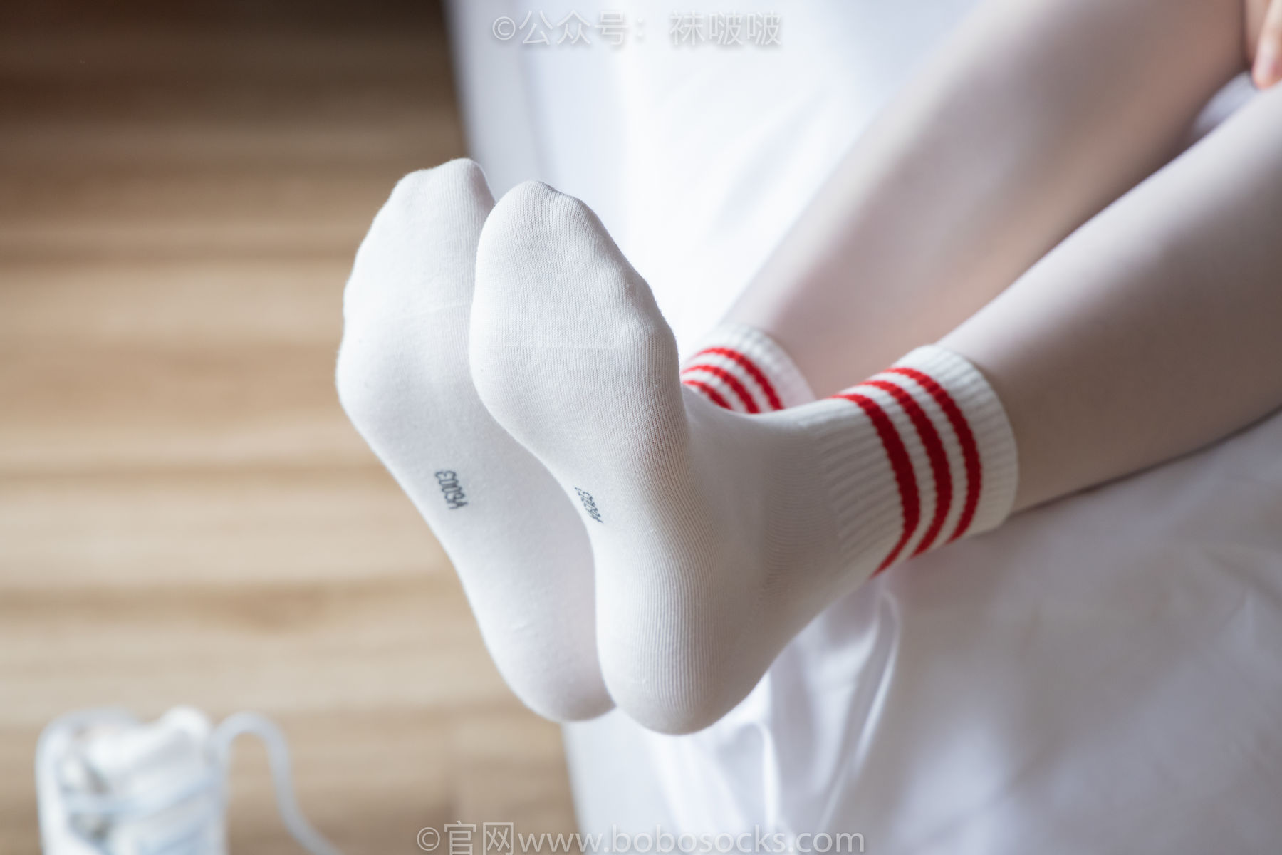 BoBoSocks袜啵啵 积分限定作品004 熊熊-板鞋、白棉袜、白丝/(139P)