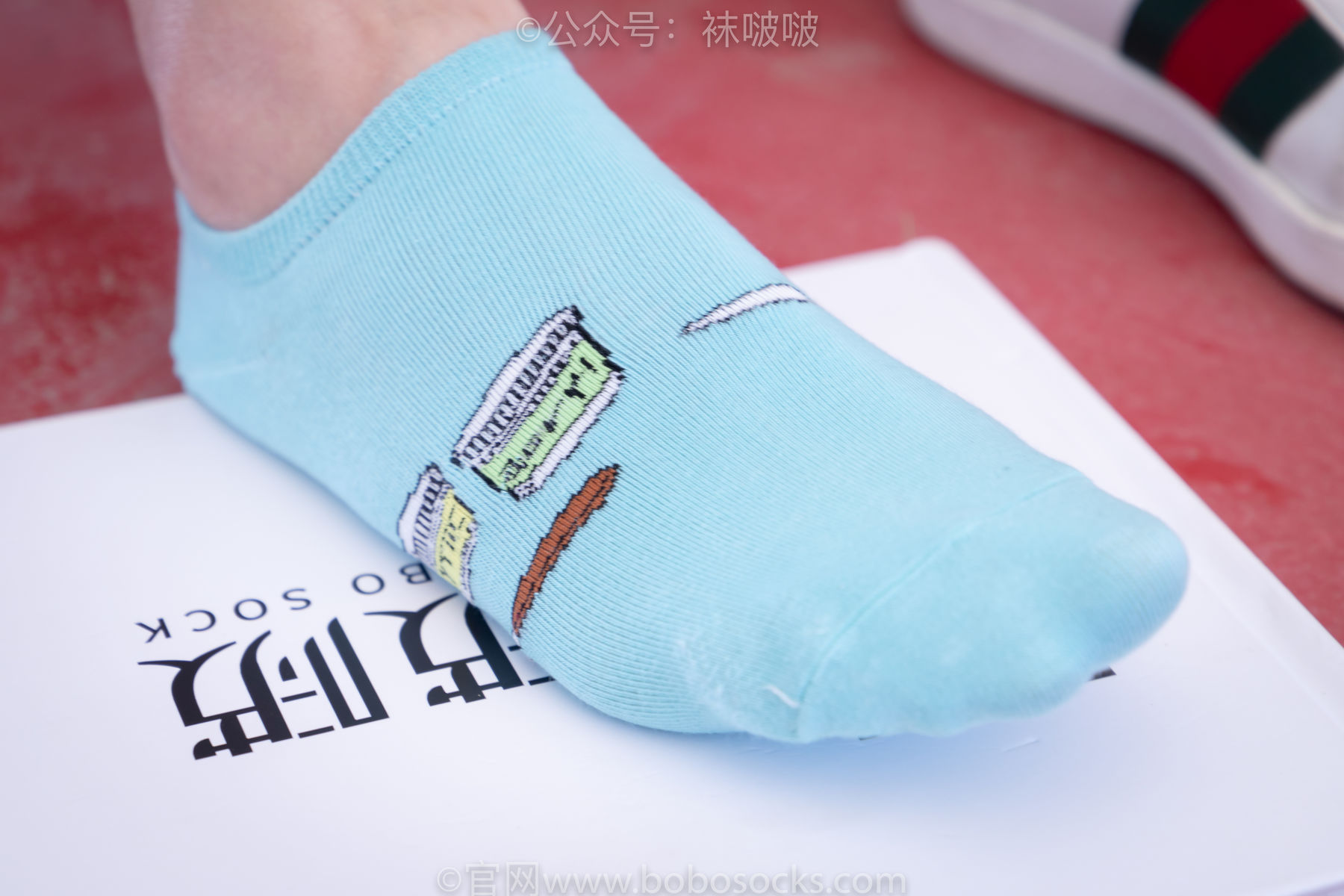 BoBoSocks袜啵啵 积分限定作品006 泡芙-板鞋、天蓝色短棉袜、裸足/(138P)