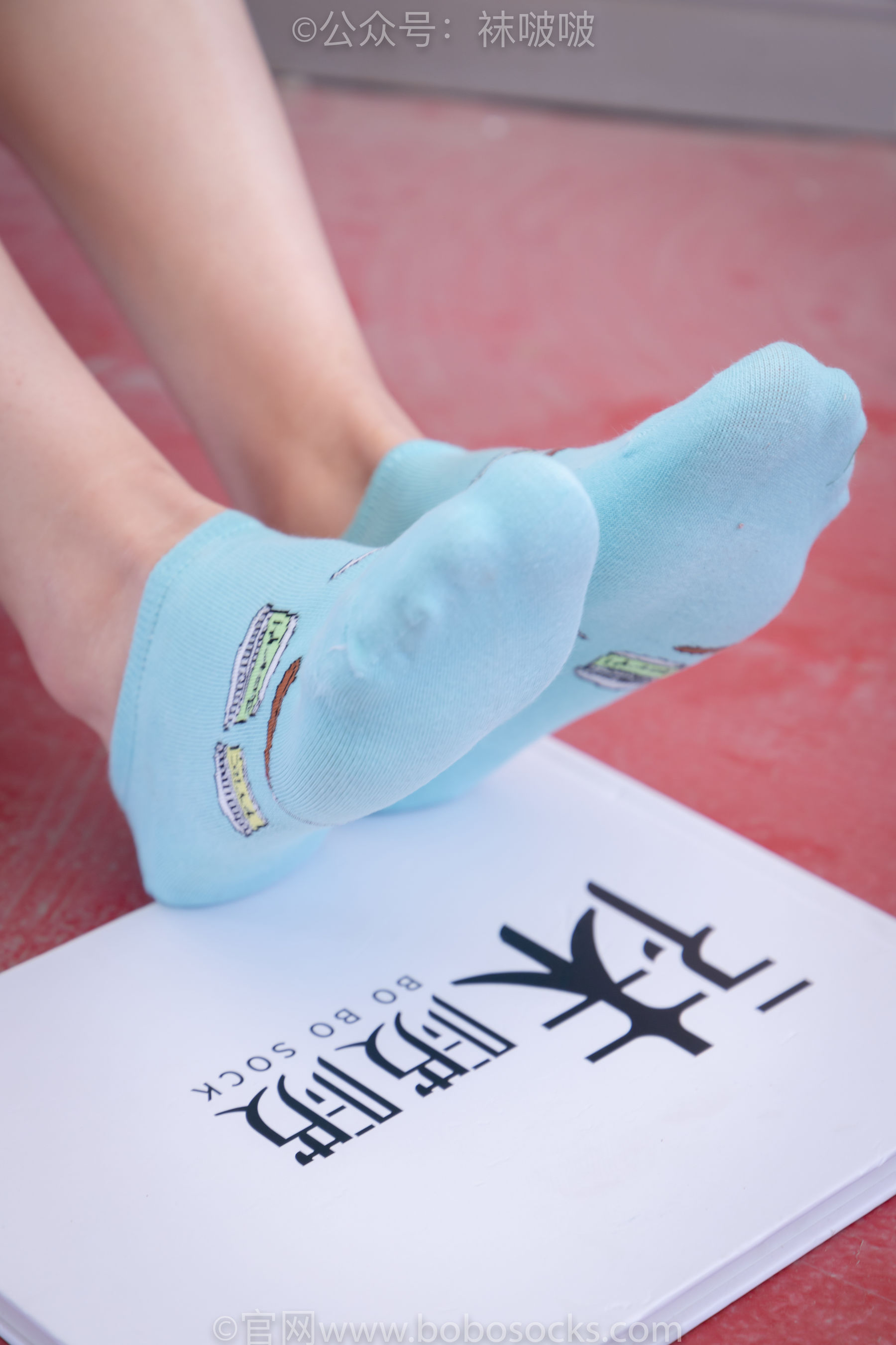 BoBoSocks袜啵啵 积分限定作品006 泡芙-板鞋、天蓝色短棉袜、裸足/(138P)