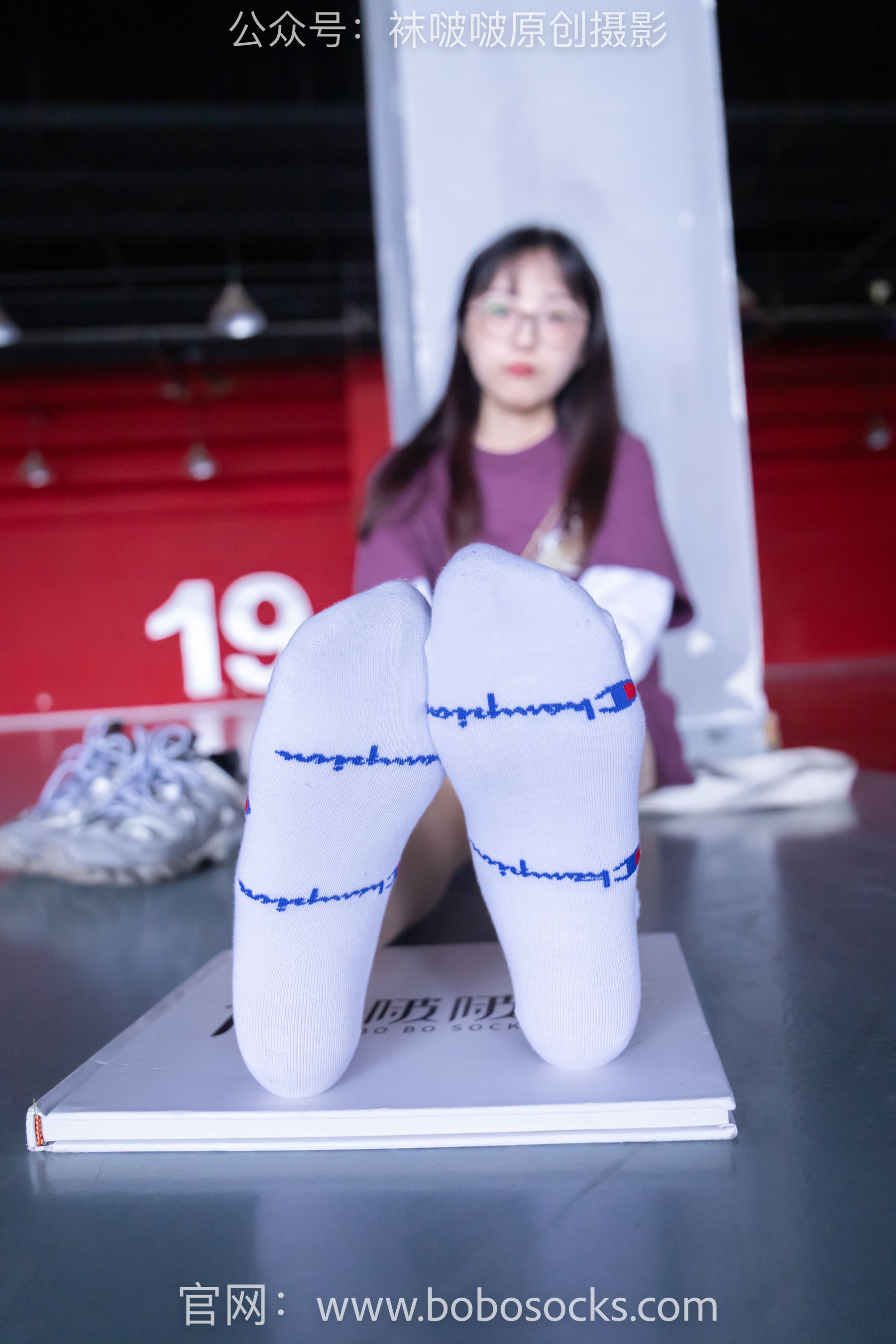 BoBoSocks袜啵啵 积分限定作品010 稚予-巴黎世家运动鞋、白棉袜、肉丝/(144P)