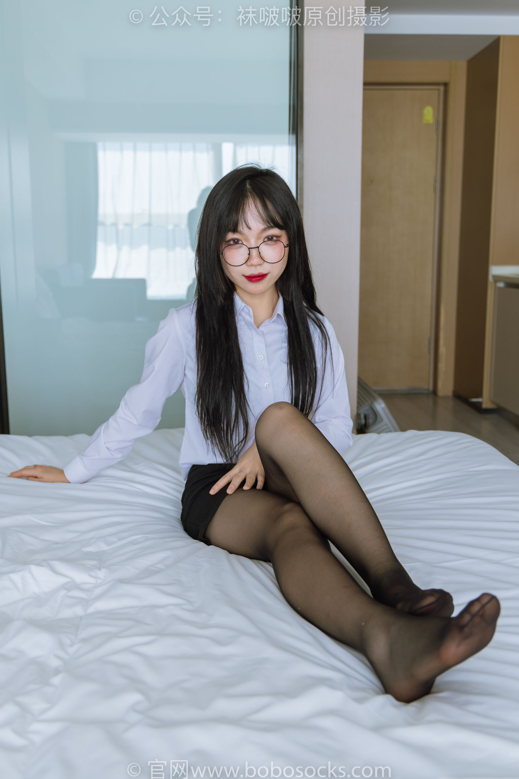 BoBoSocks袜啵啵 No.185 周周-ol制服、高跟鞋、黑丝/(140P)