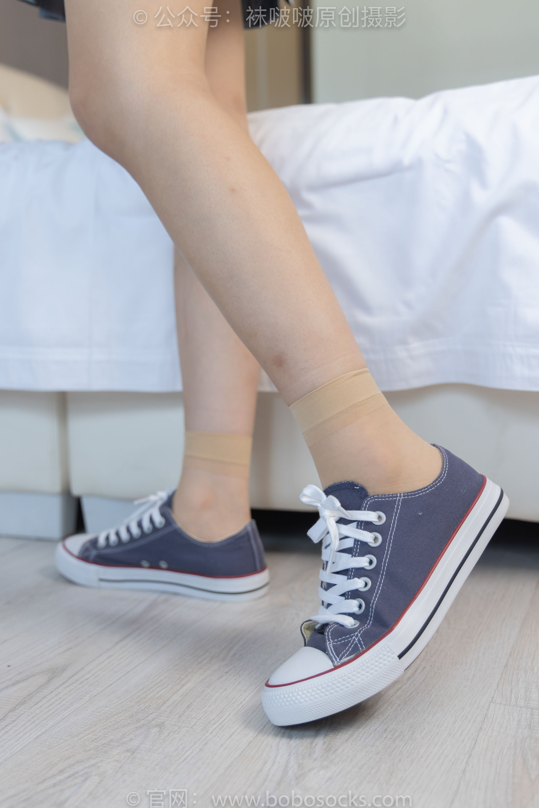 BoBoSocks袜啵啵 No.160 小淳-匡威板鞋、黑皮鞋、短肉丝、白丝小腿袜/(140P)