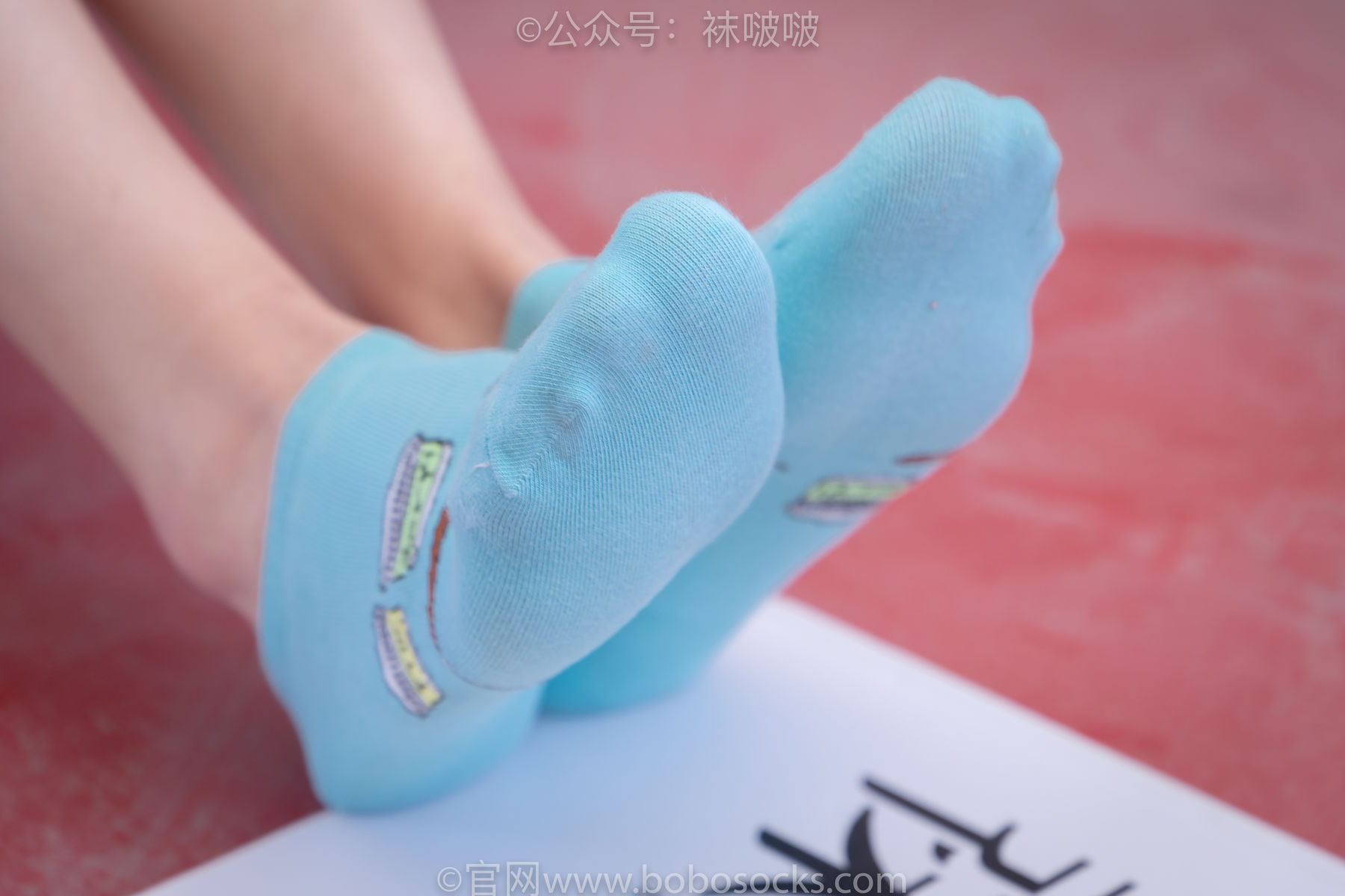 BoBoSocks袜啵啵 积分限定作品006 泡芙-板鞋、天蓝色短棉袜、裸足/(138P)