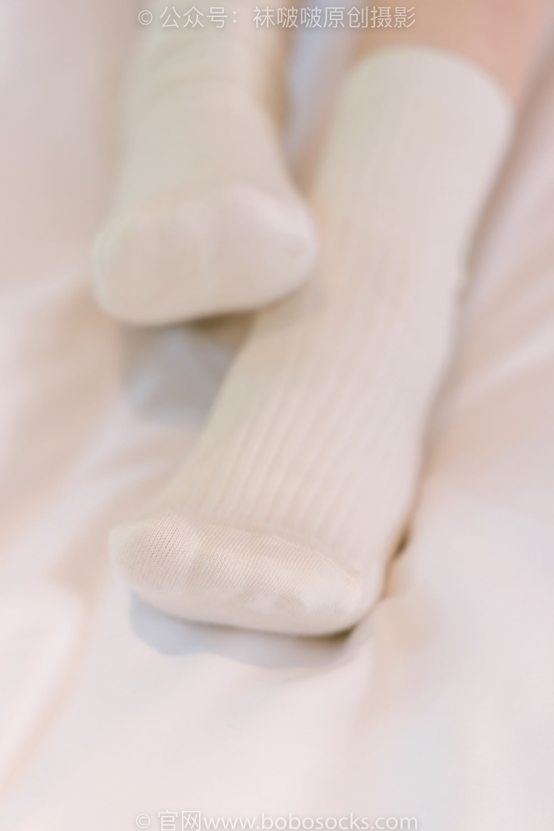 BoBoSocks袜啵啵 No.176 小安-运动鞋、白棉袜、裸足/(139P)