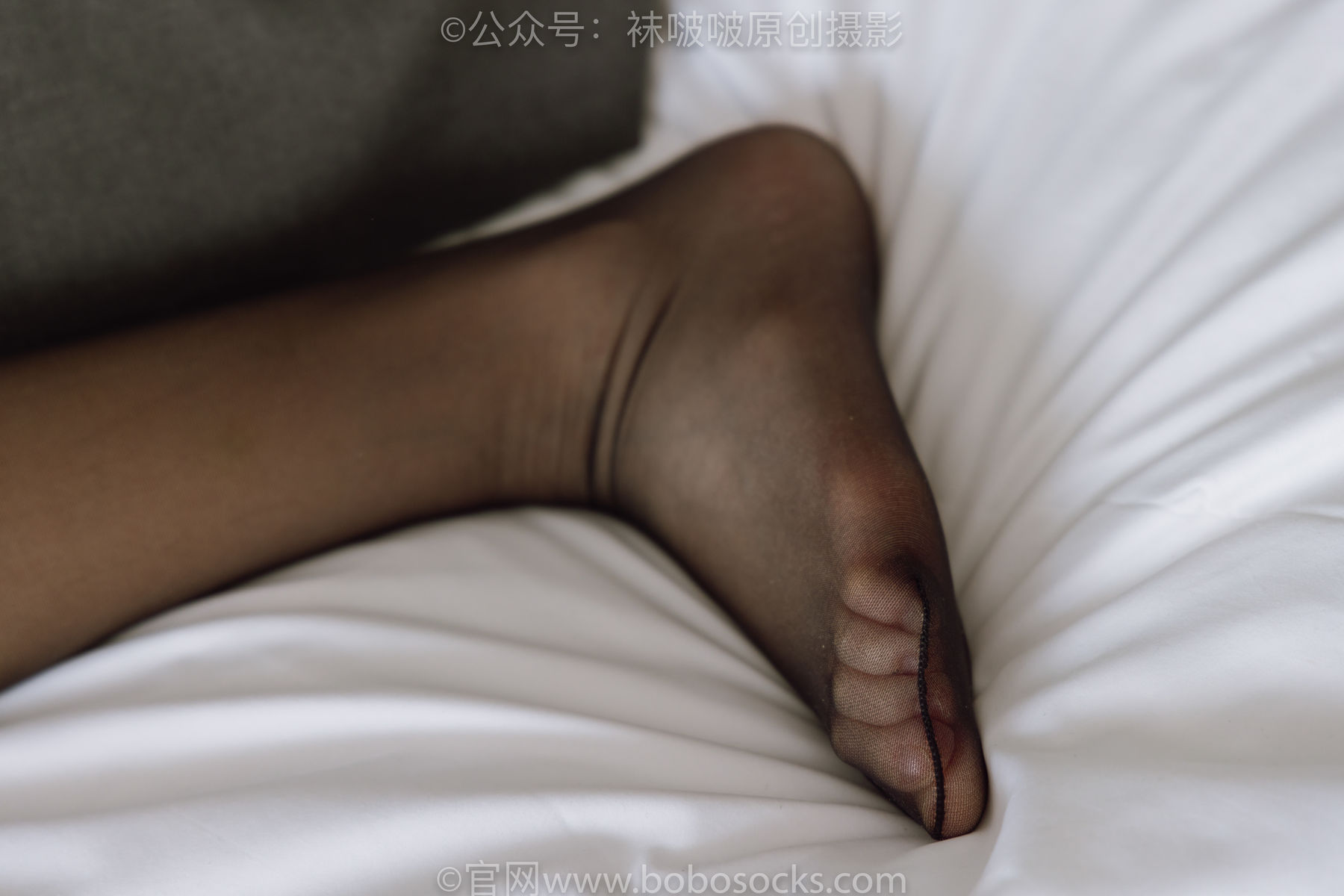 BoBoSocks袜啵啵 No.179 小甜豆-OL制服、高跟鞋、黑丝、撕丝袜剧情/(140P)