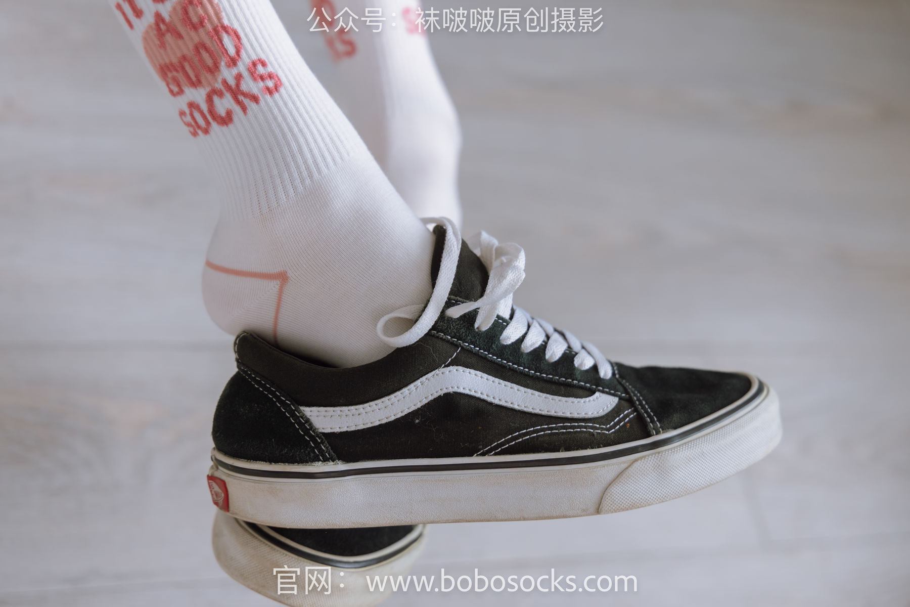 BoBoSocks袜啵啵 No.143 稚予-匡威板鞋、vans帆布鞋、两双白棉袜/(166P)