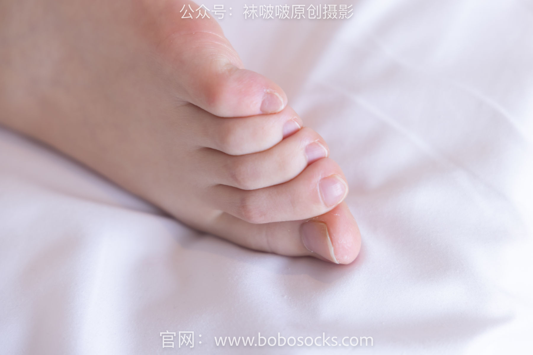 BoBoSocks袜啵啵 No.136 小甜豆-高跟长靴、白棉袜、裸足/(200P)