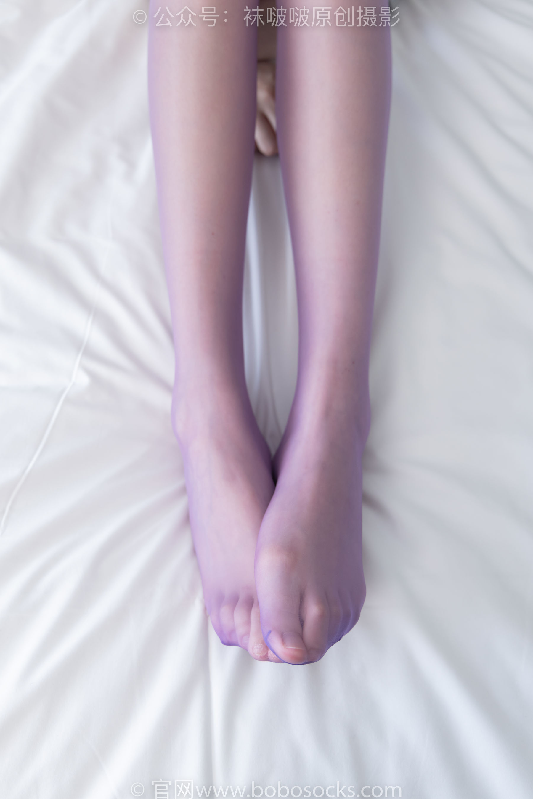 BoBoSocks袜啵啵 No.205 小甜 豆-白色高跟鞋、紫色油亮丝袜/(140P)