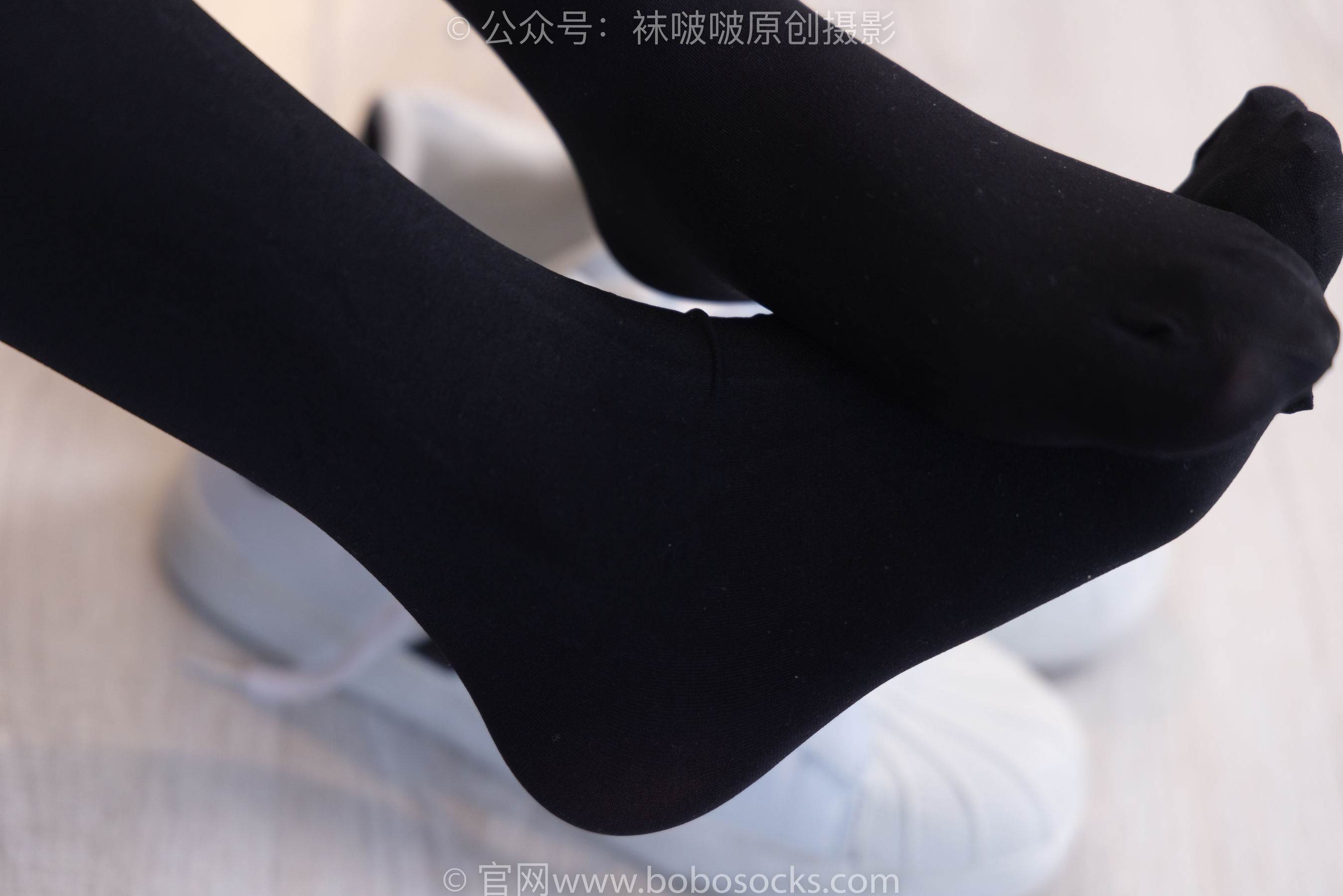 BoBoSocks袜啵啵 No.204 小沫 -高跟鞋、贝壳头板鞋、白丝大腿袜、黑丝大腿袜/(150P)