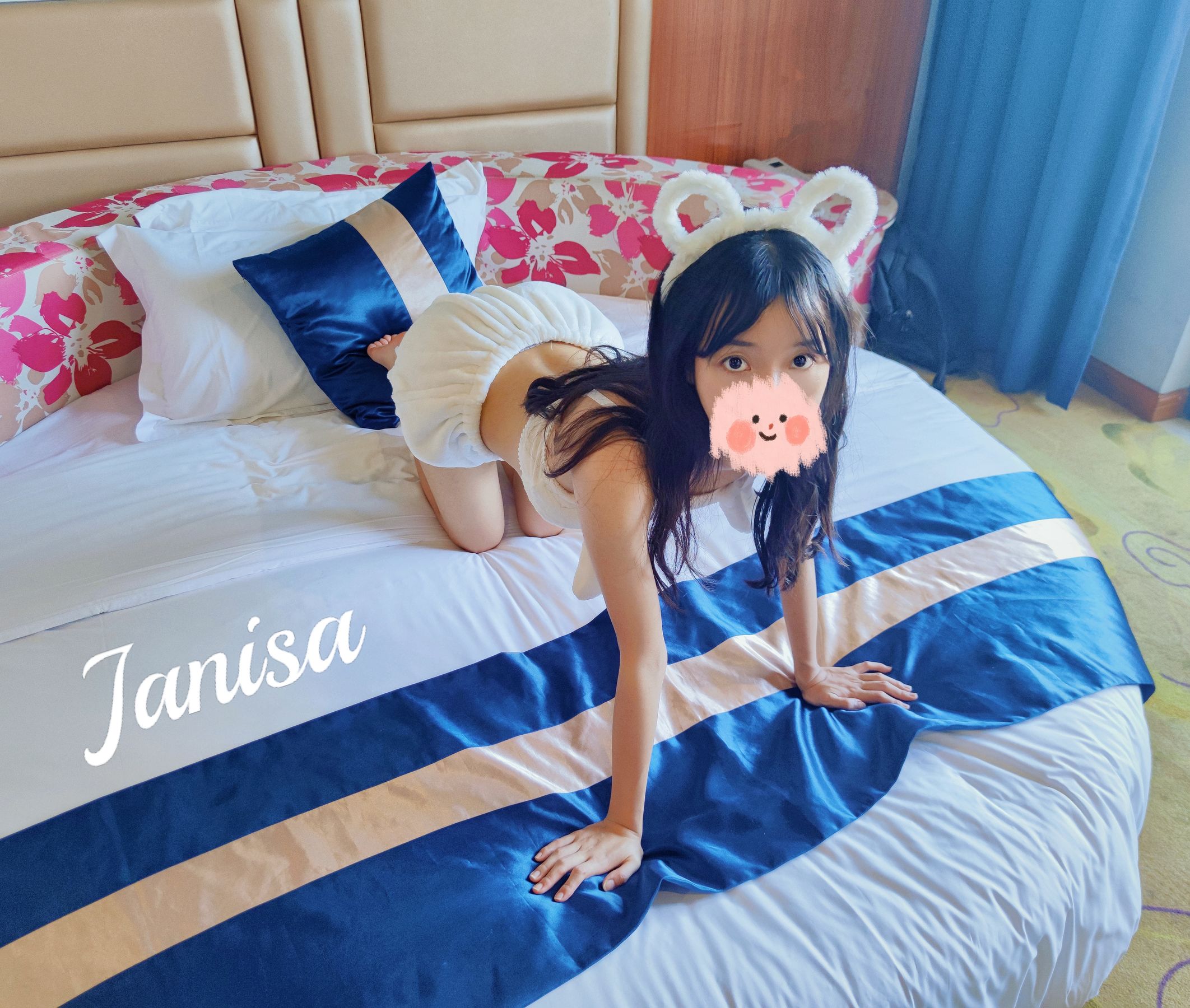 Janisa - 小白兔/(18P)