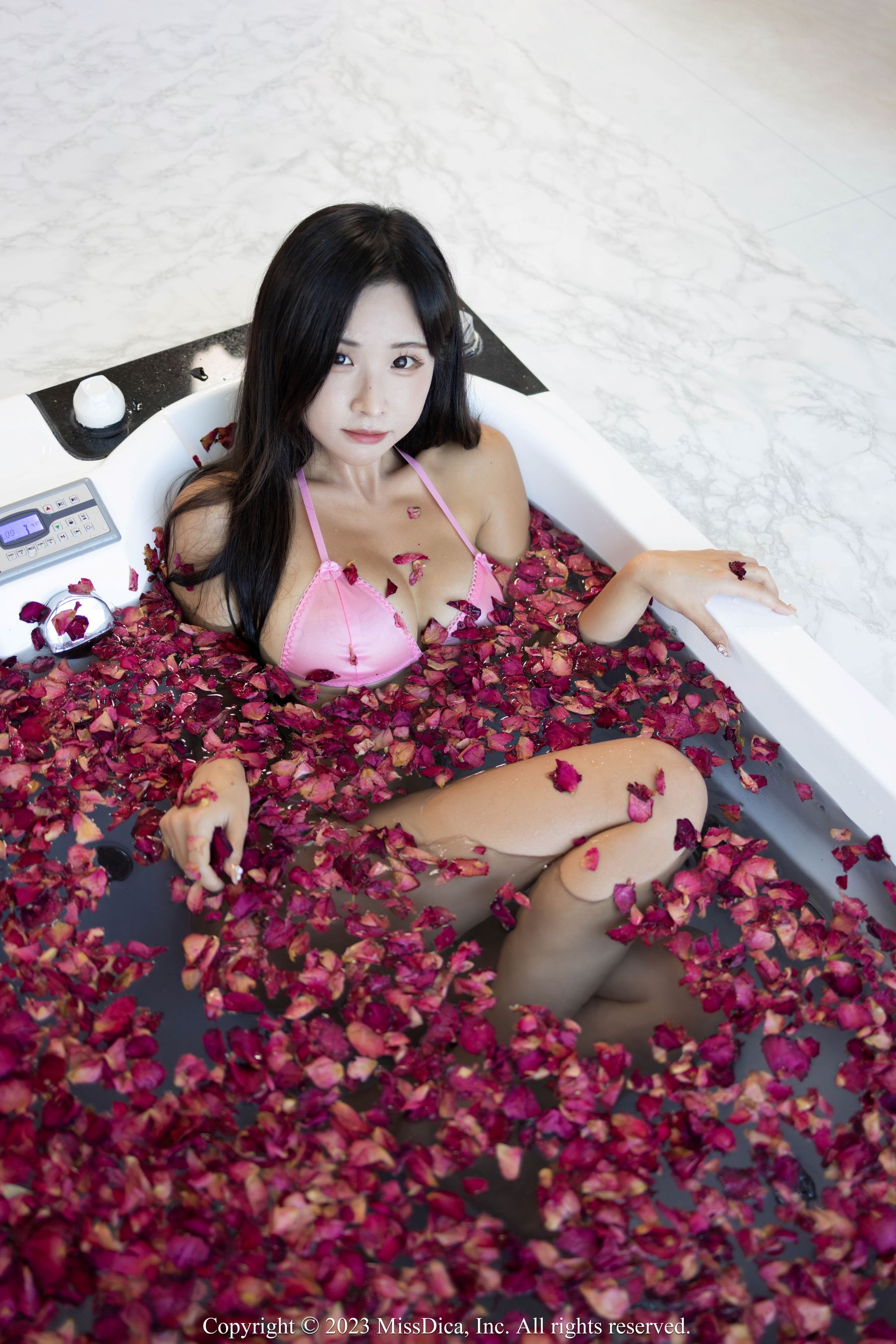 Habin - Flower Bath with Habin/(103P)