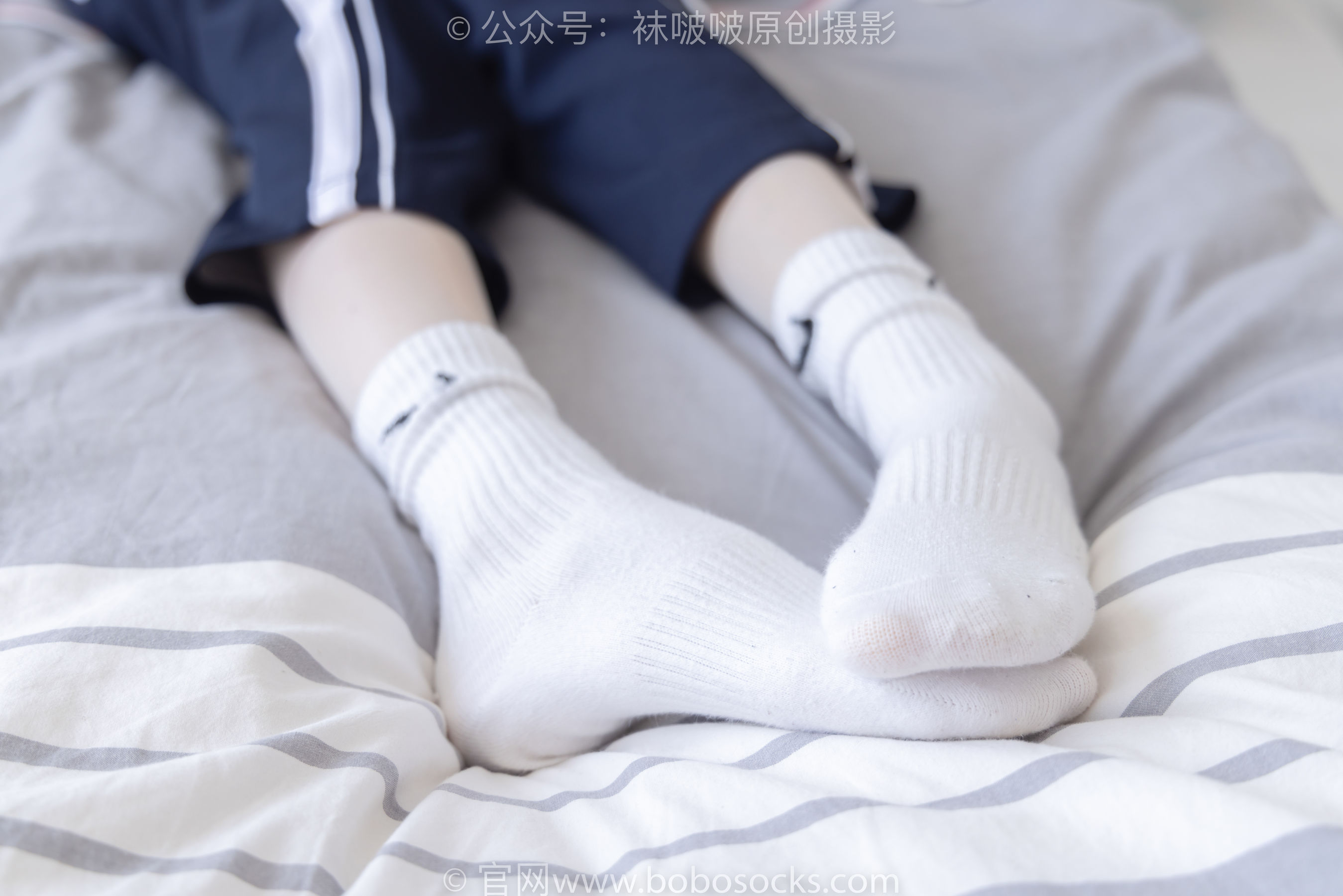 BoBoSocks袜啵啵 No.207 稚予 -aj板鞋、白棉袜、油亮白丝、校服裤里丝/(140P)