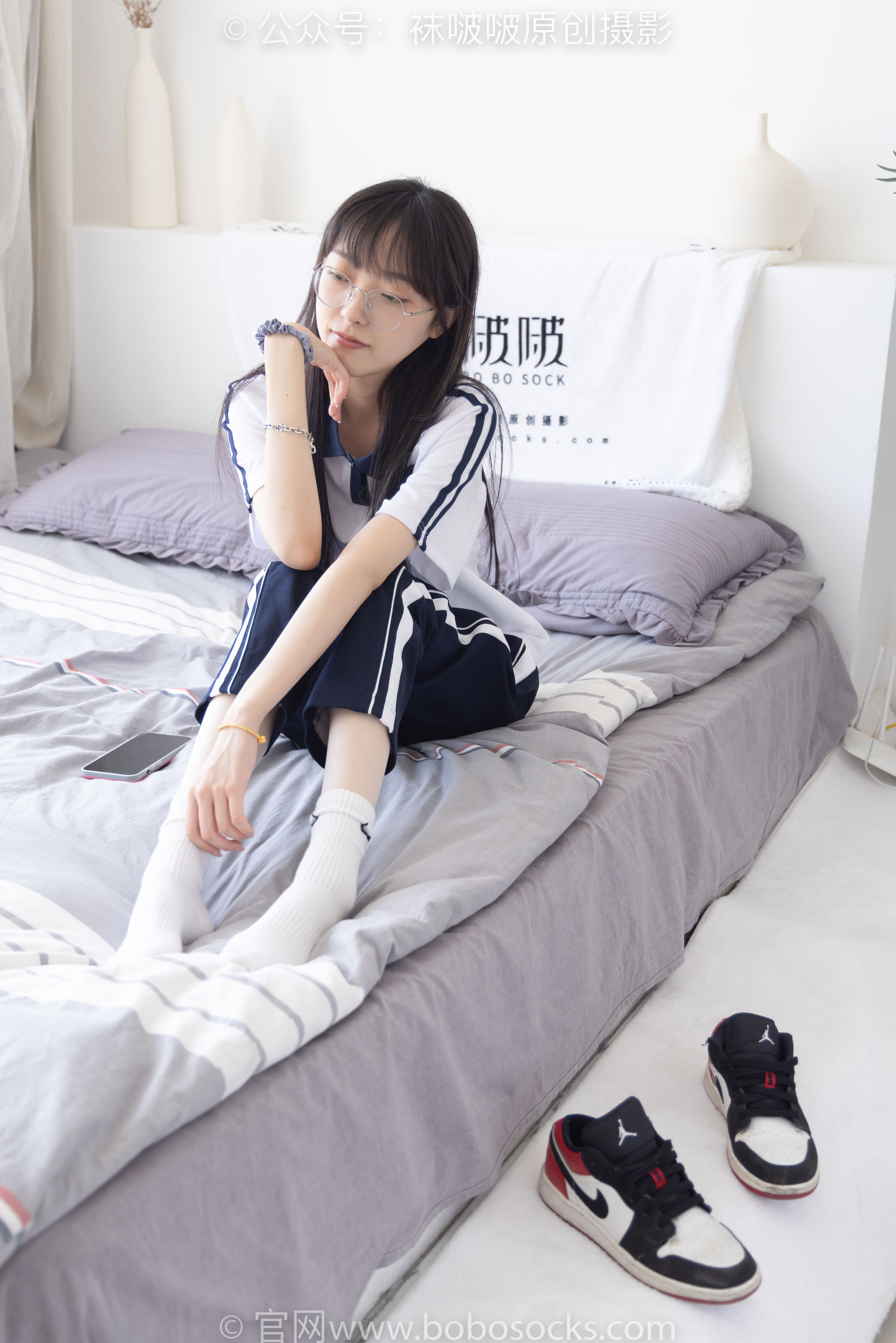 BoBoSocks袜啵啵 No.207 稚予 -aj板鞋、白棉袜、油亮白丝、校服裤里丝/(140P)