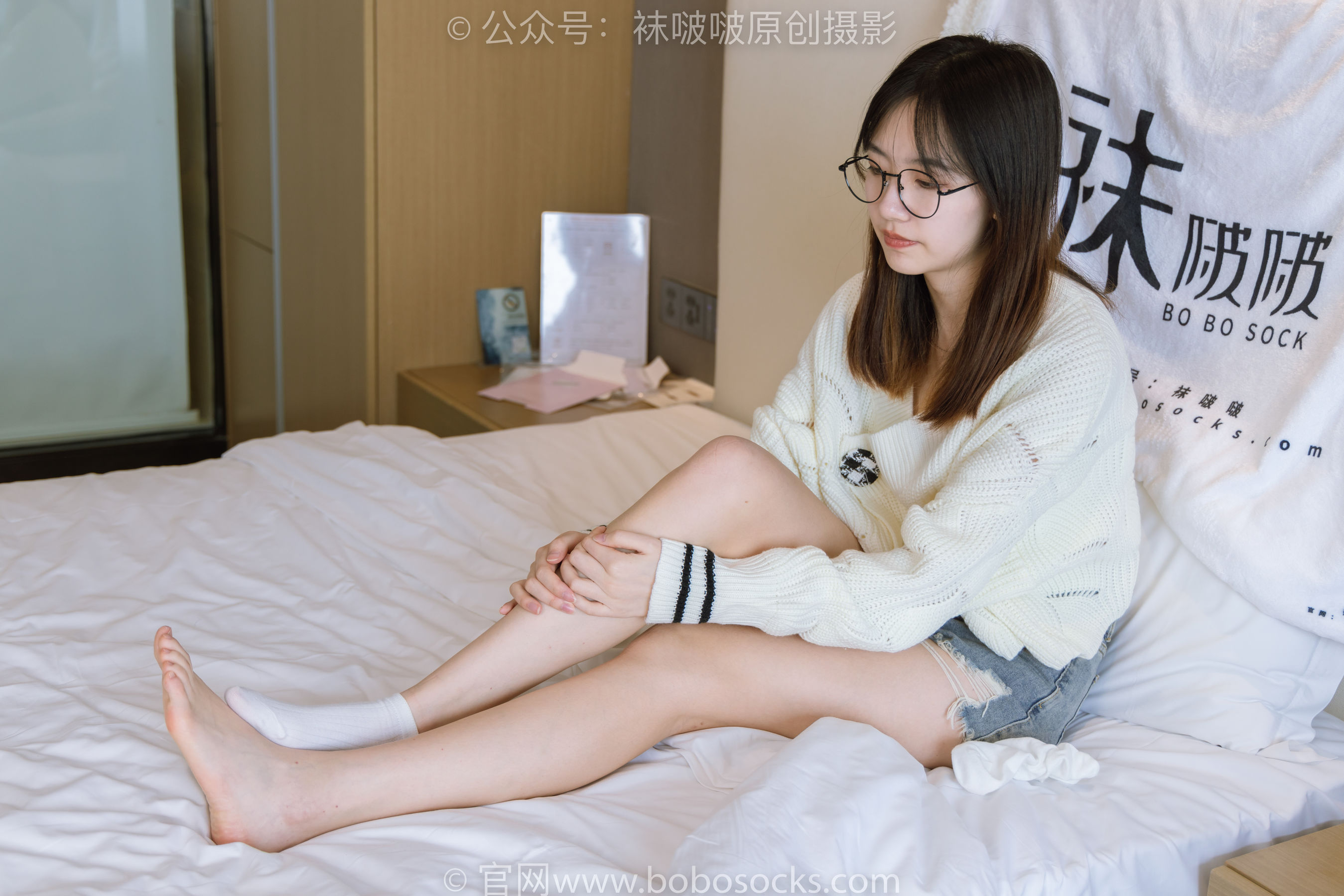 BoBoSocks袜啵啵 No.222 小甜豆-长靴、白棉袜、裸足/(180P)