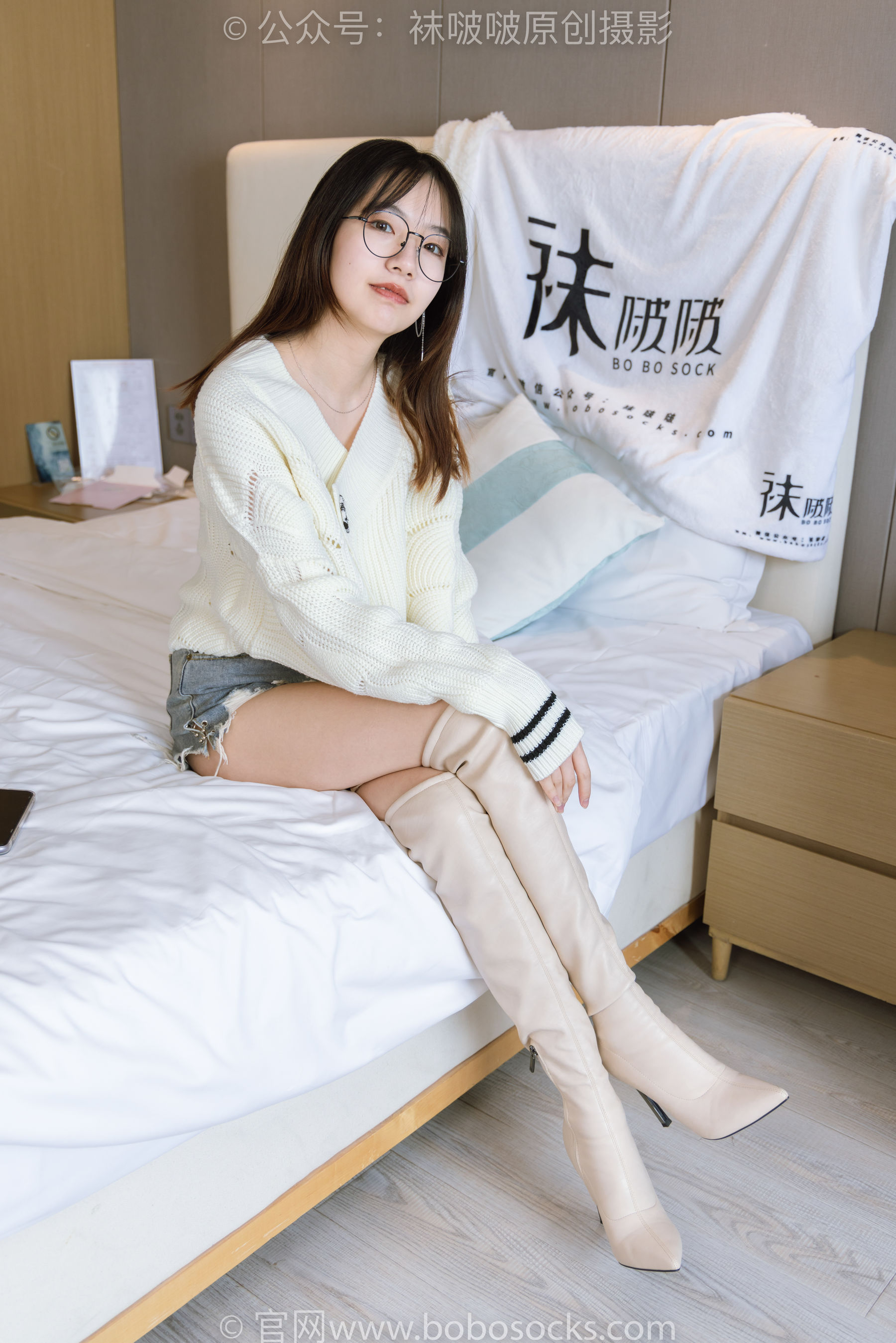 BoBoSocks袜啵啵 No.222 小甜豆-长靴、白棉袜、裸足/(180P)