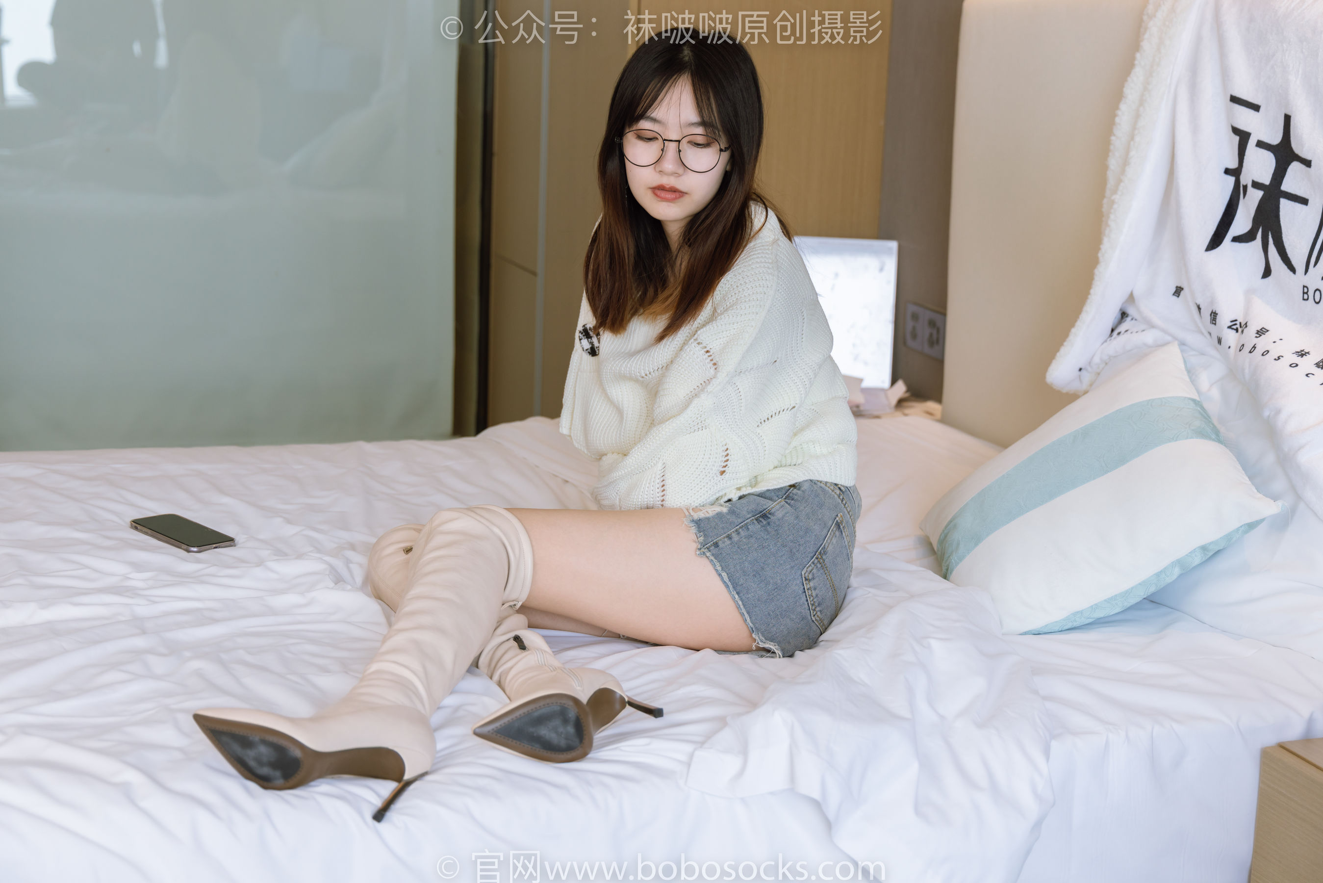 BoBoSocks袜啵啵 No.222 小甜豆-长靴、白棉袜、裸足/(180P)