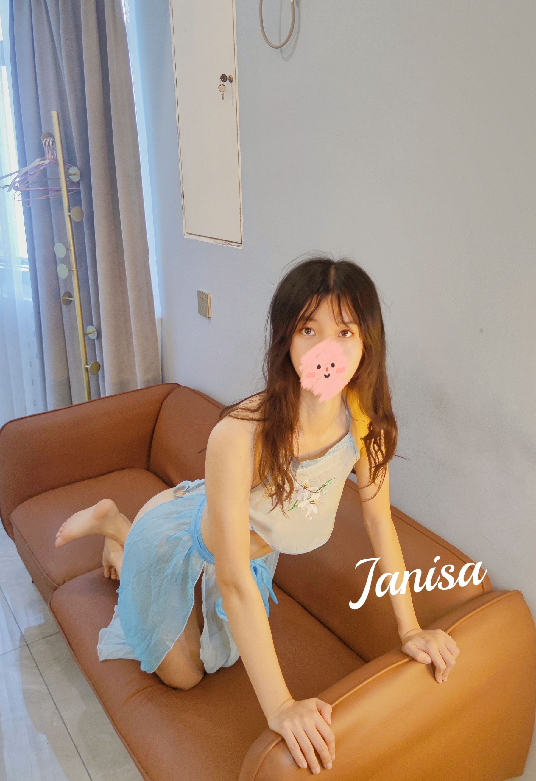 Janisa - 玉足涴蓝绸/(11P)