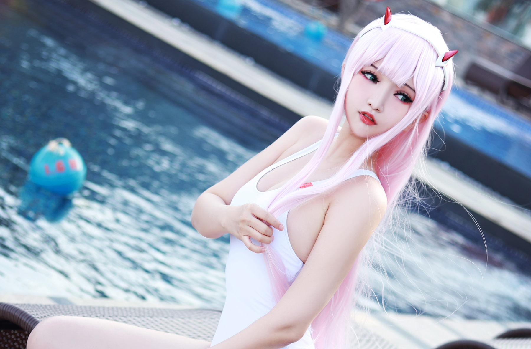 Coser小姐姐Potato Godzilla - Zero Two Swimsuit/(29P)