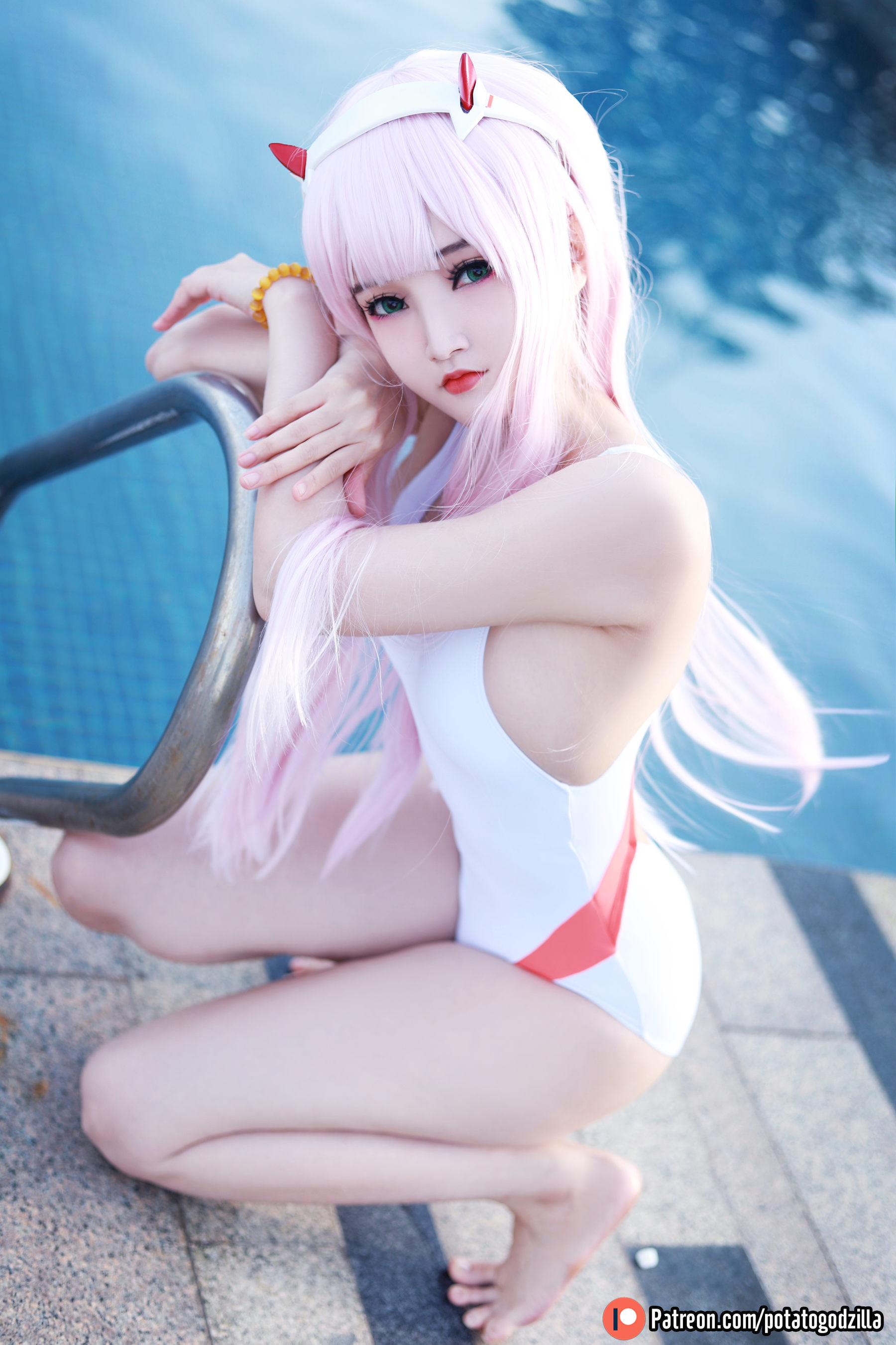 Coser小姐姐Potato Godzilla - Zero Two Swimsuit/(29P)