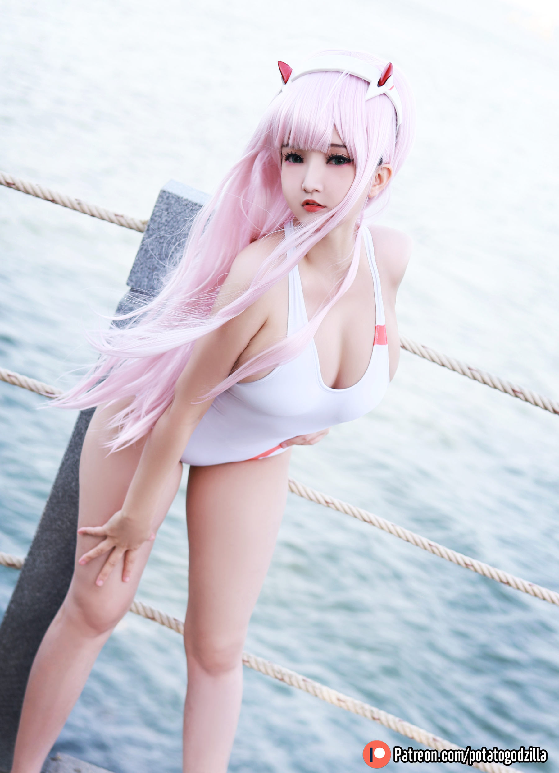 Coser小姐姐Potato Godzilla - Zero Two Swimsuit/(29P)