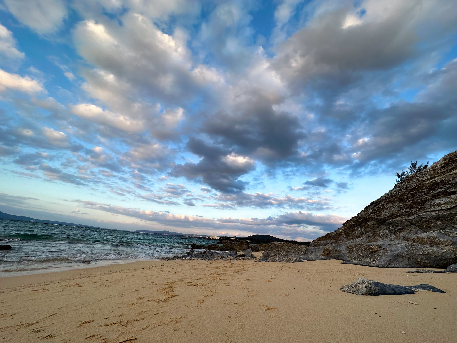 Hane Ame 雨波写真 - Original White sand love in Okinawa 白沙之戀/(41P)